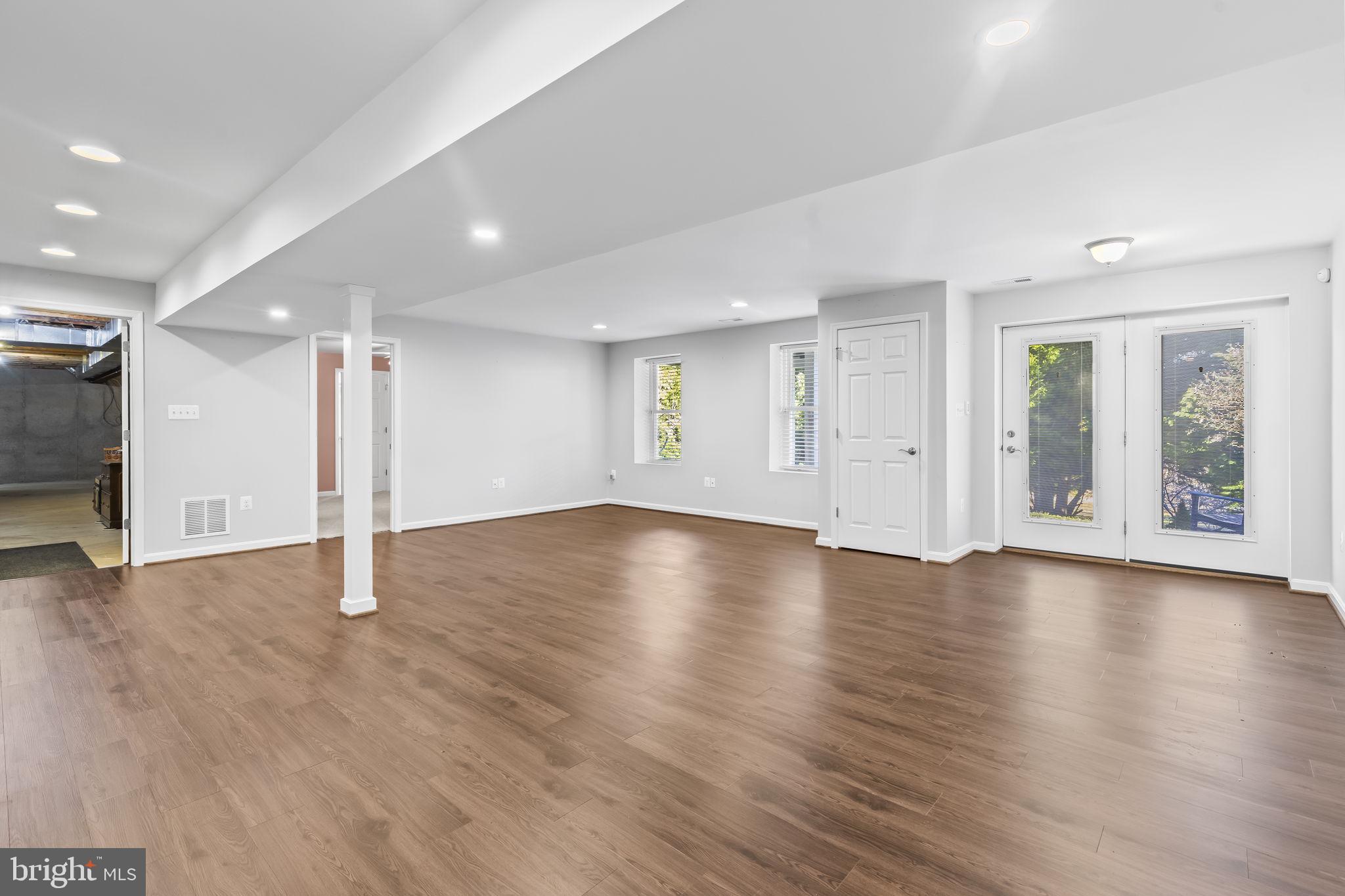 FOX FIELD - Residential