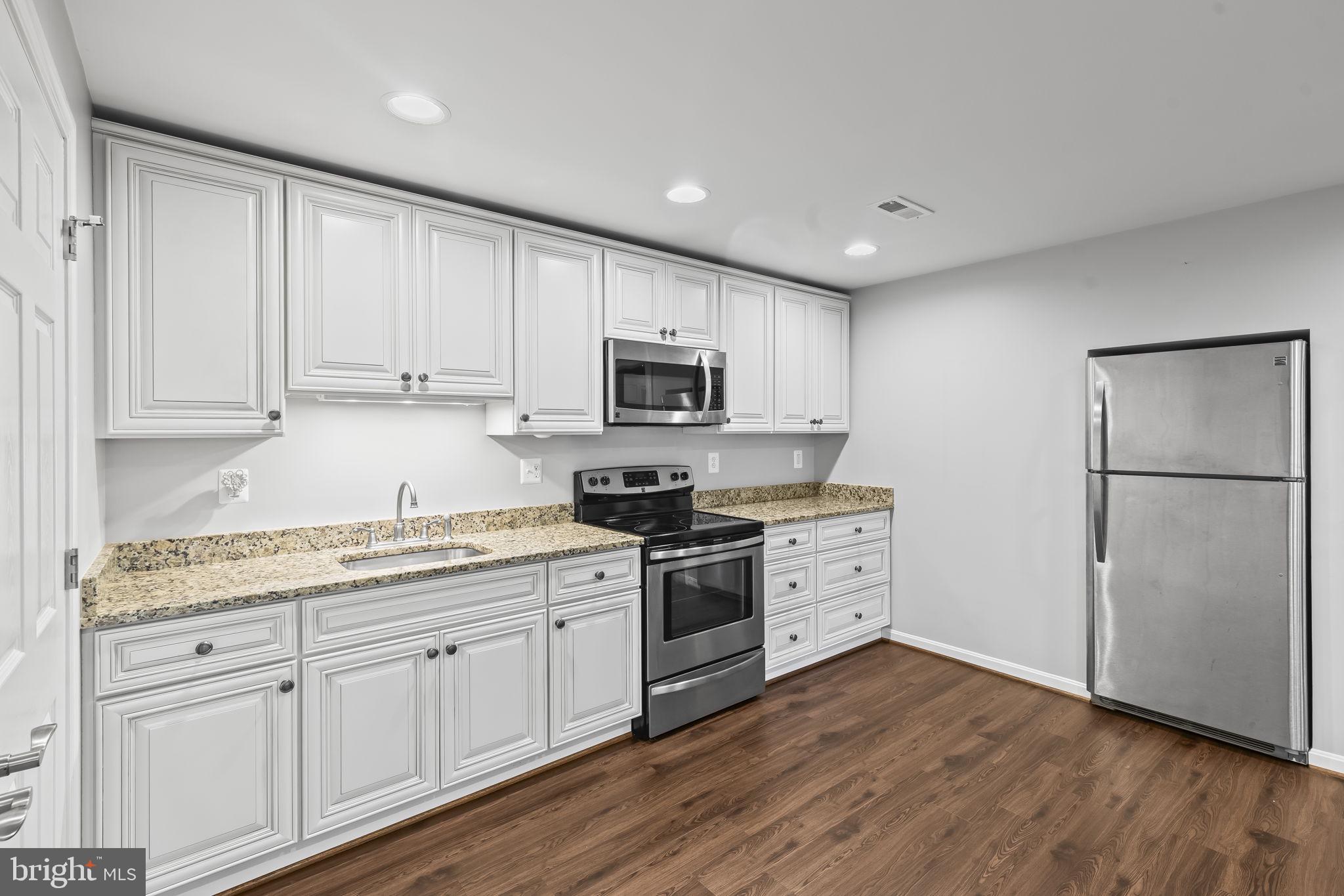 FOX FIELD - Residential