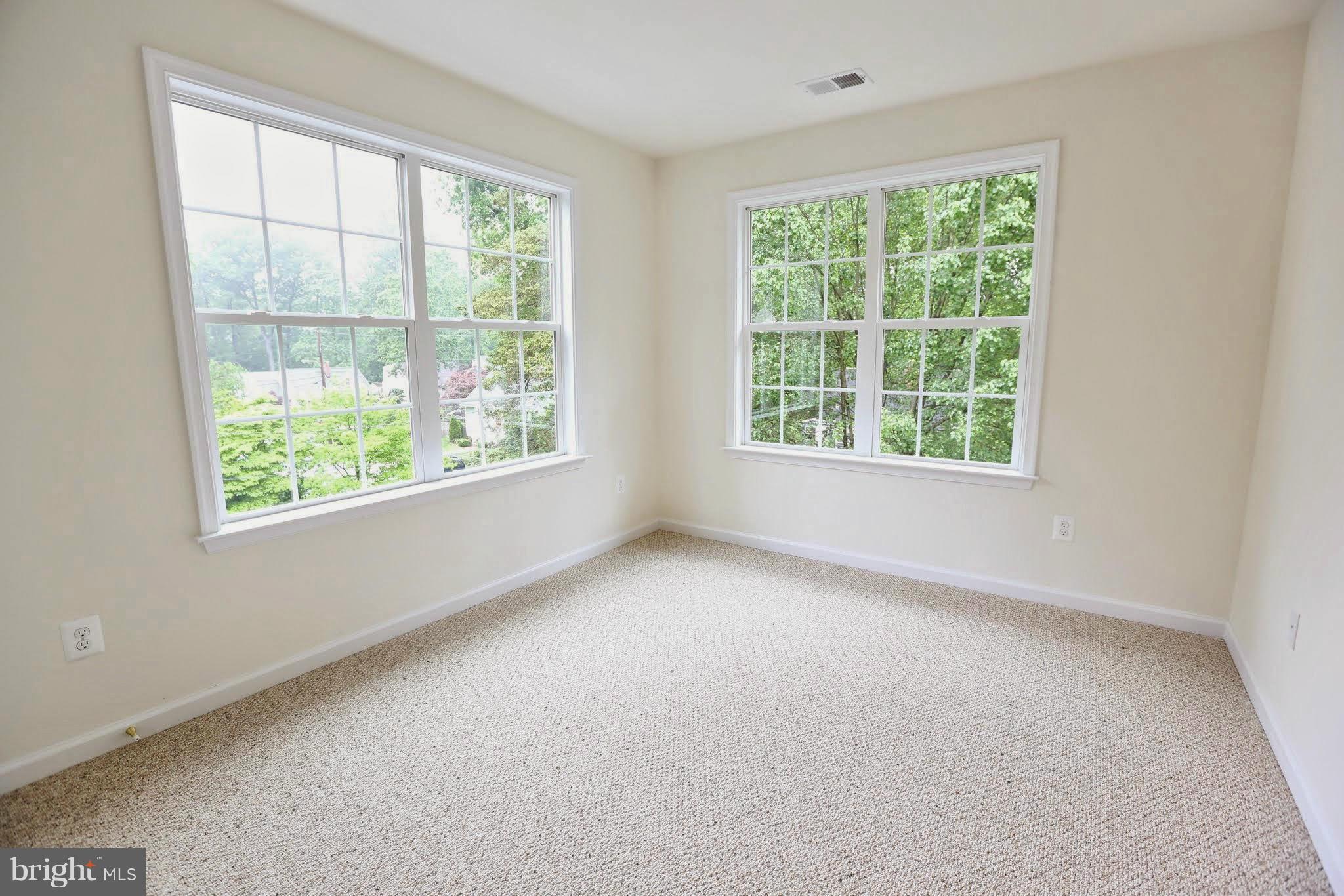 ROXBORO - Residential Lease