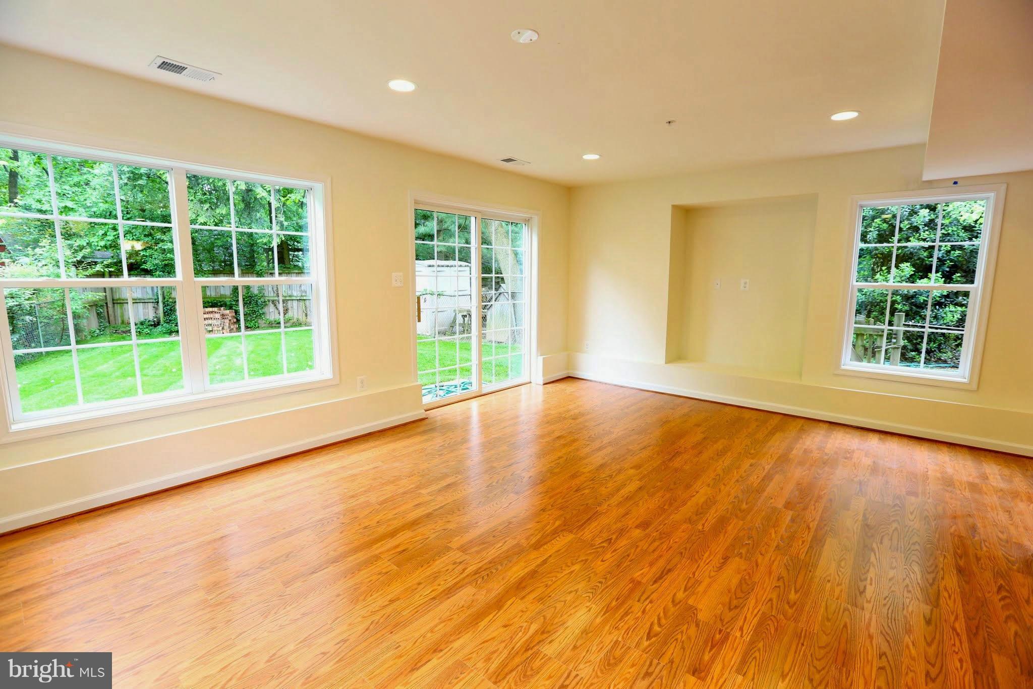 ROXBORO - Residential Lease