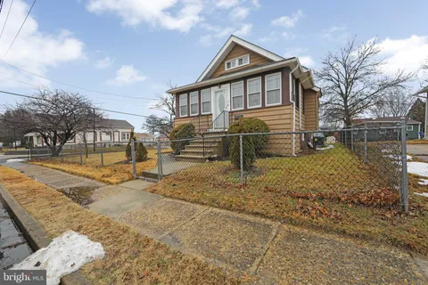 51 Lincoln Ave, Mount Ephraim, NJ MLS: NJCD2111506