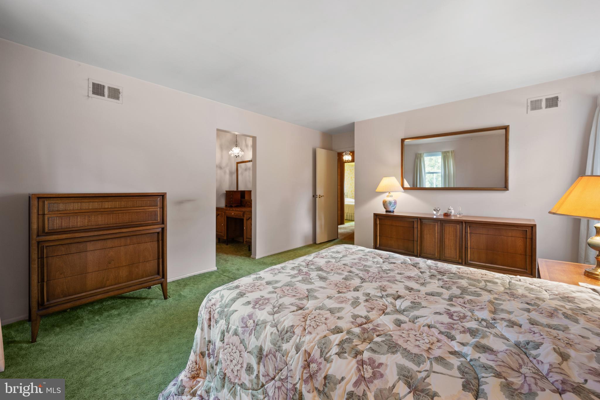 BUSTLETON - Residential