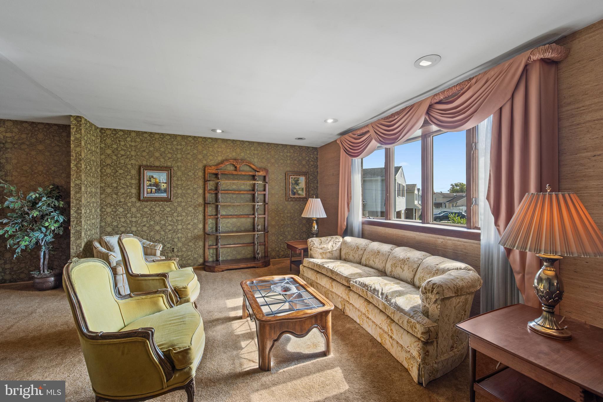 BUSTLETON - Residential