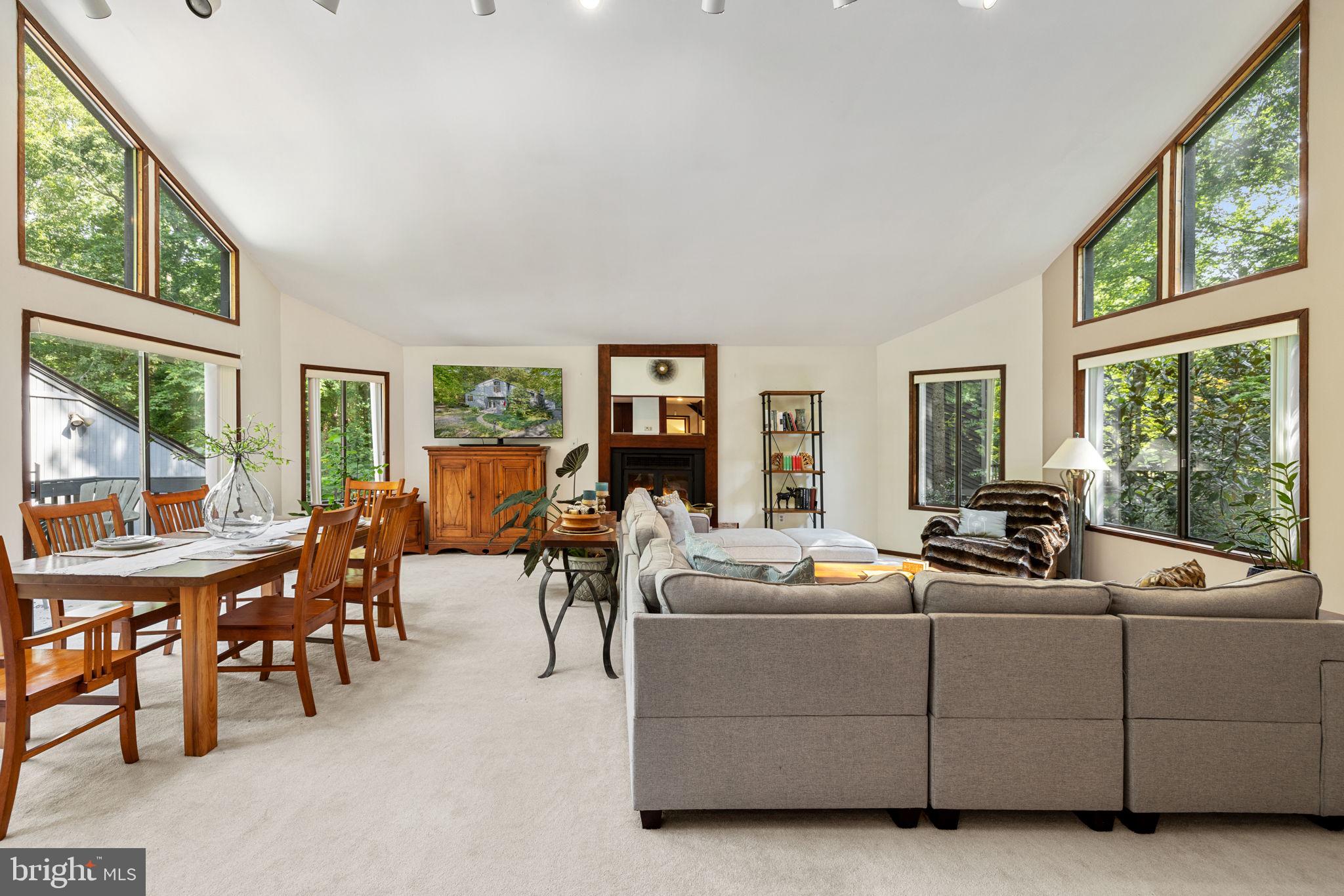 OCCOQUAN FOREST - Residential