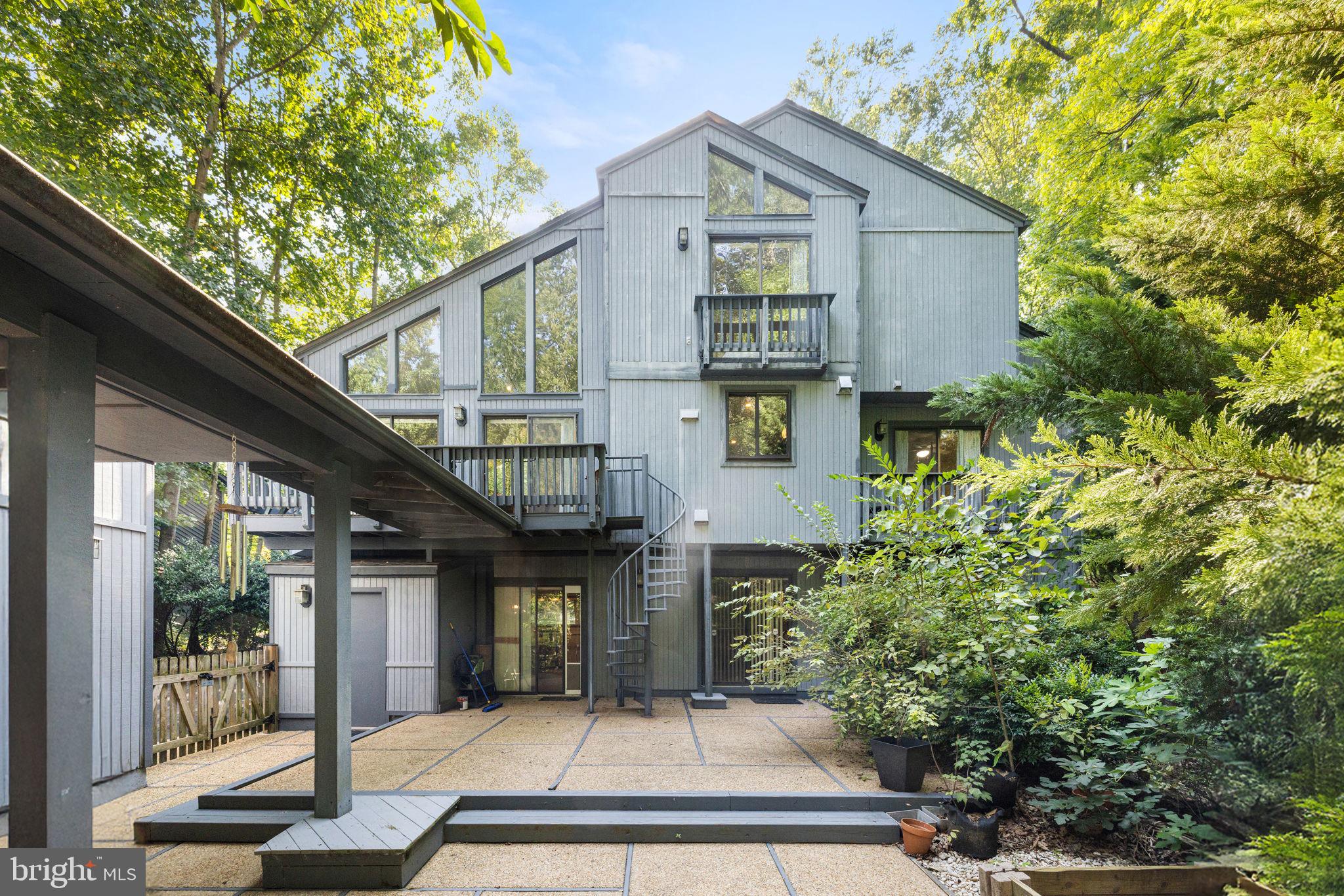 OCCOQUAN FOREST - Residential