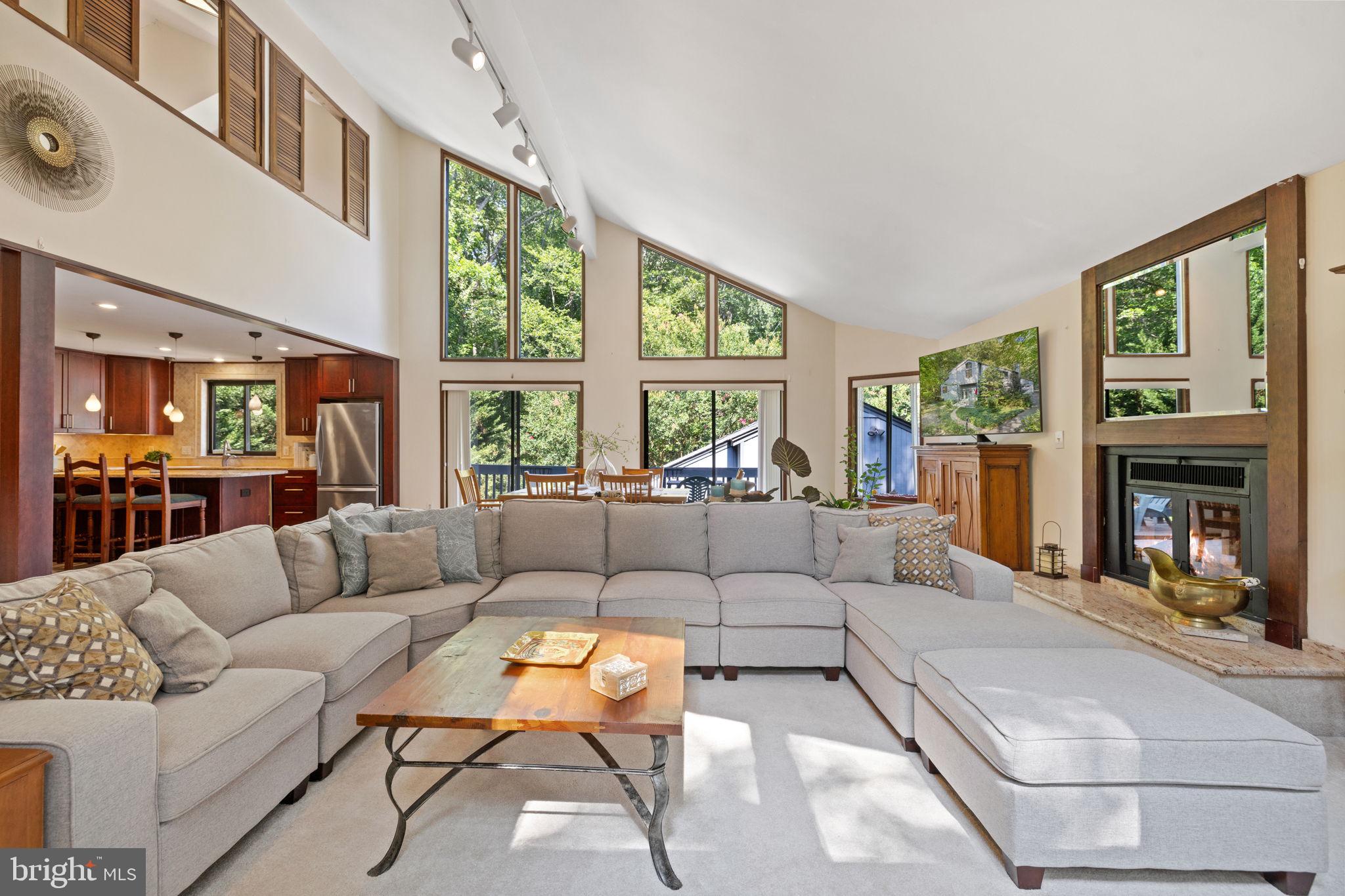 OCCOQUAN FOREST - Residential