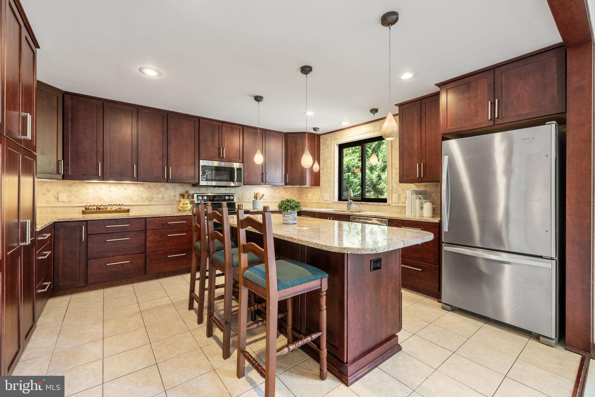 OCCOQUAN FOREST - Residential