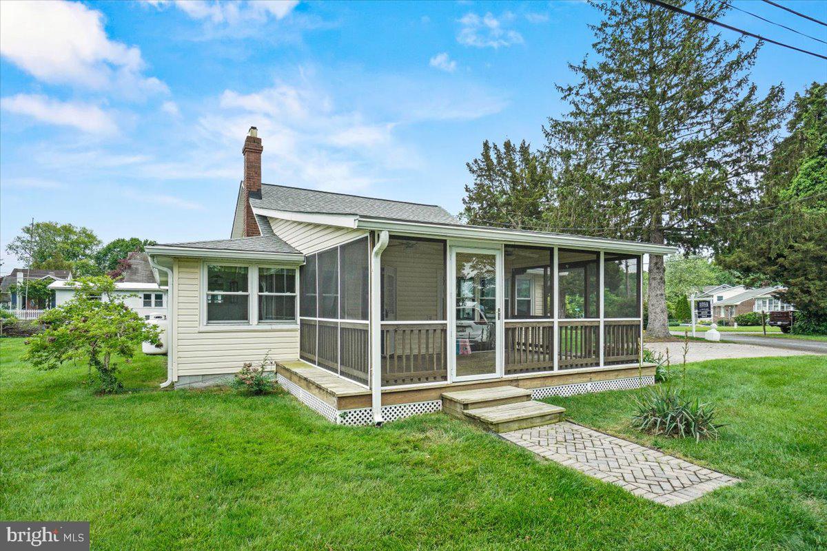 SHOREHAM BEACH - Residential