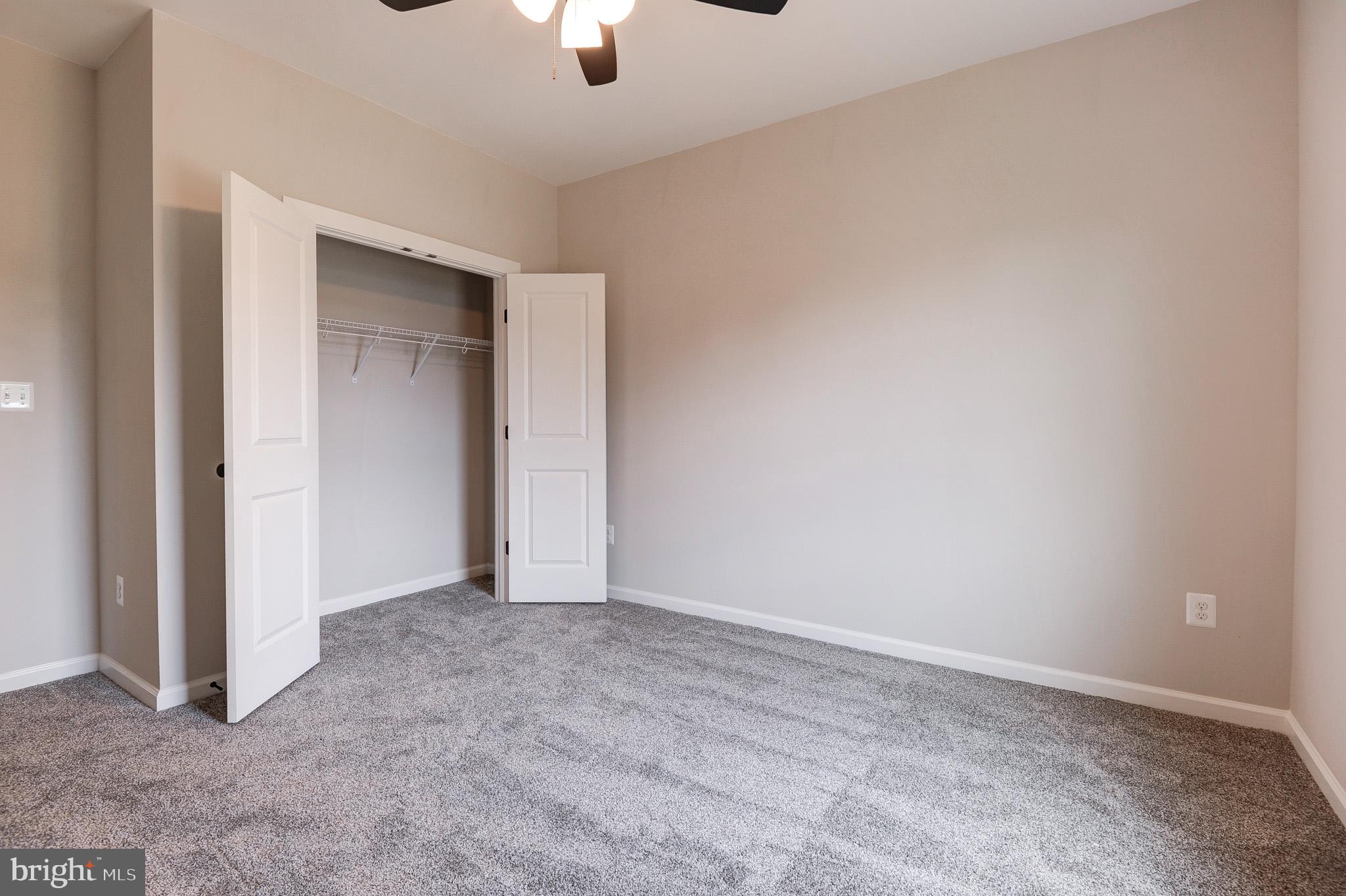 LOVETTSVILLE - Residential