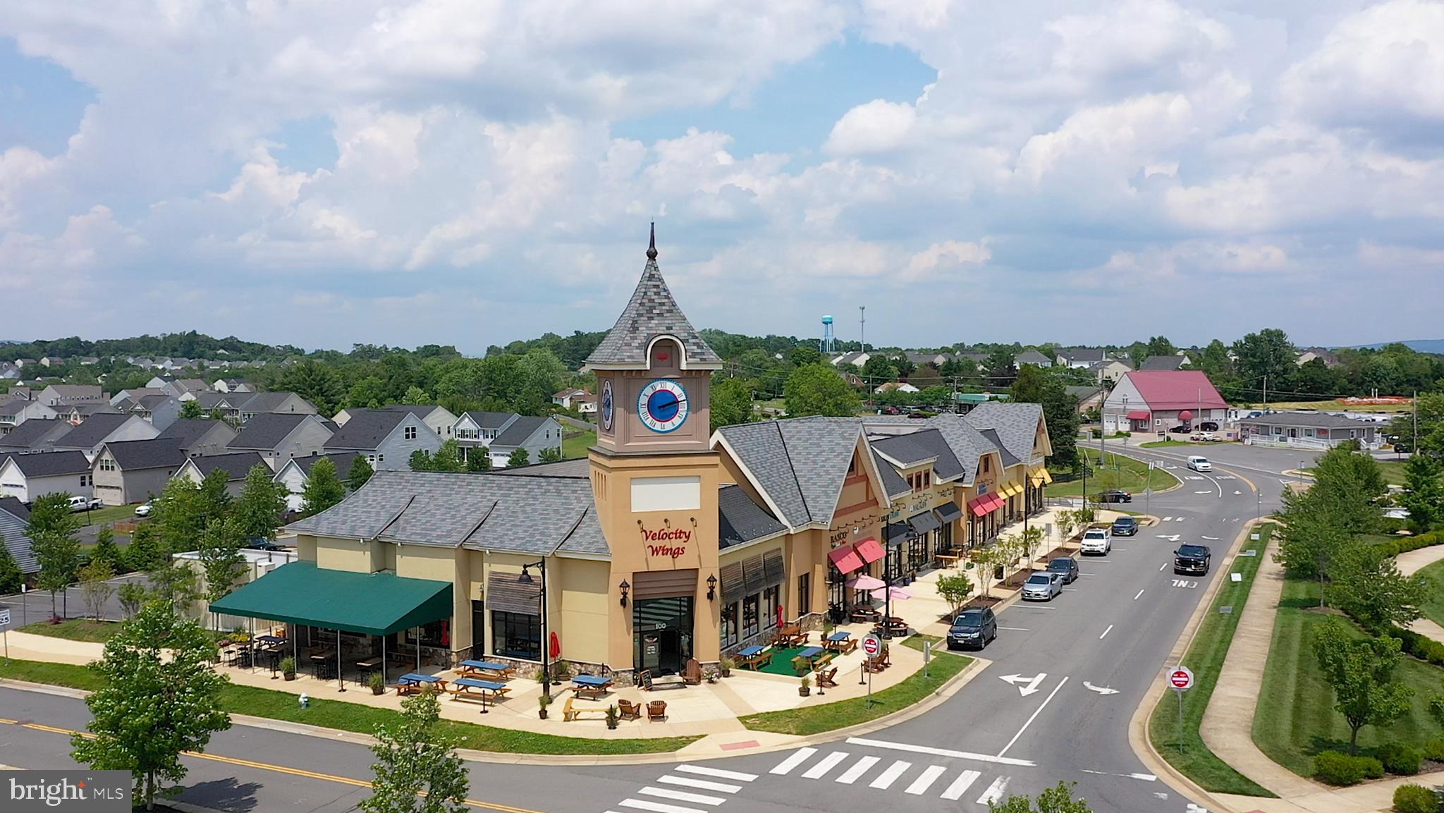 LOVETTSVILLE - Residential