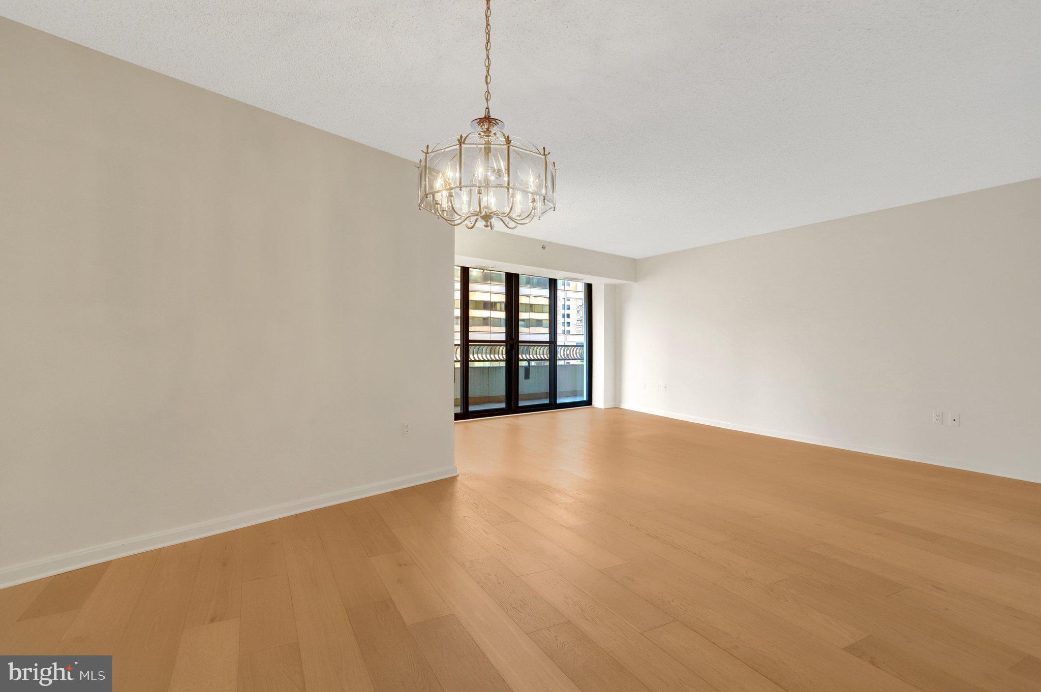 CRYSTAL GATEWAY - Residential