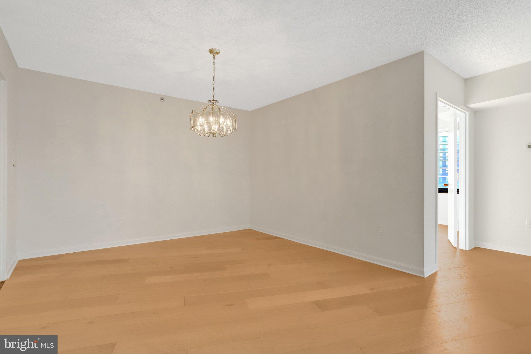 CRYSTAL GATEWAY - Residential