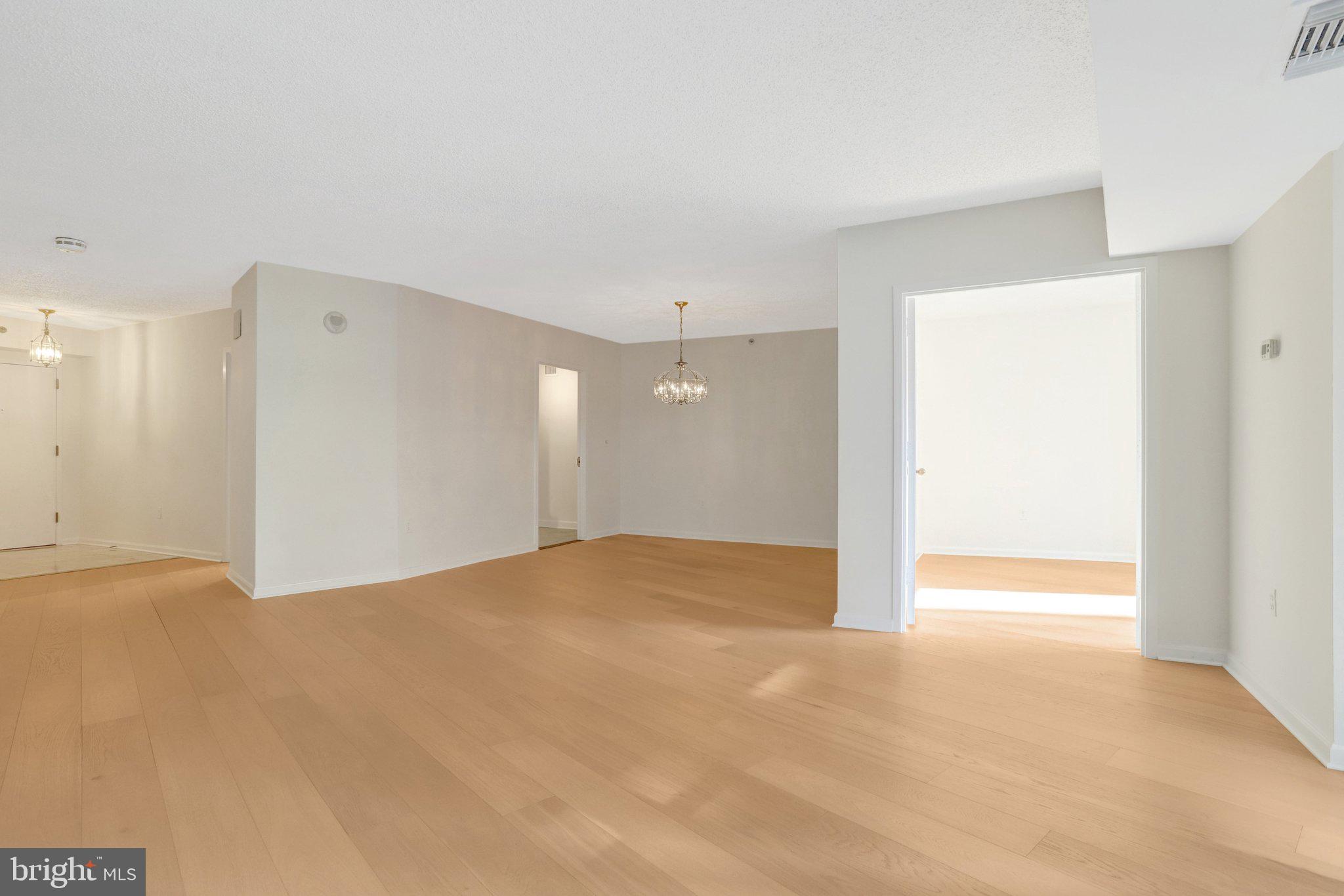 CRYSTAL GATEWAY - Residential