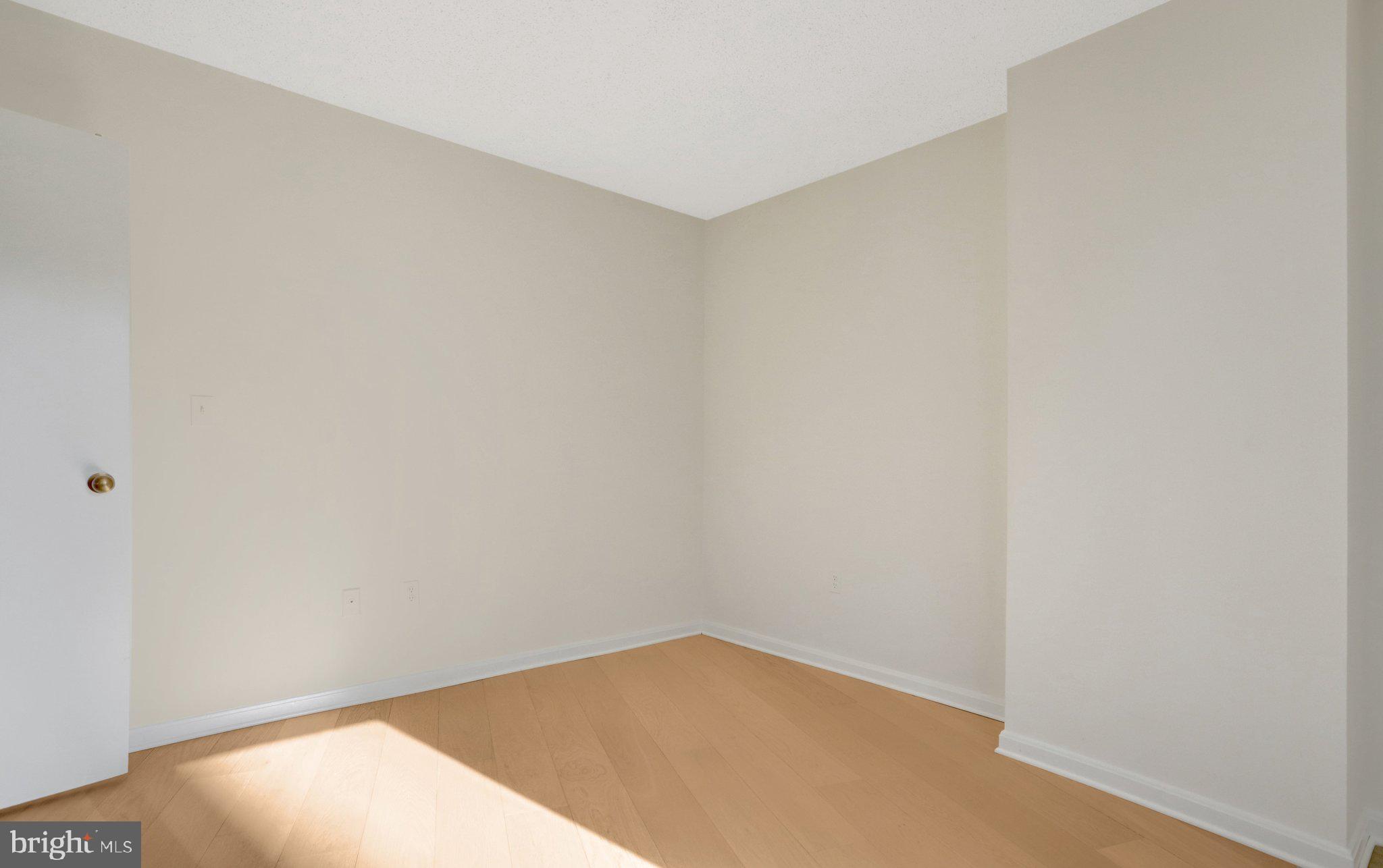 CRYSTAL GATEWAY - Residential