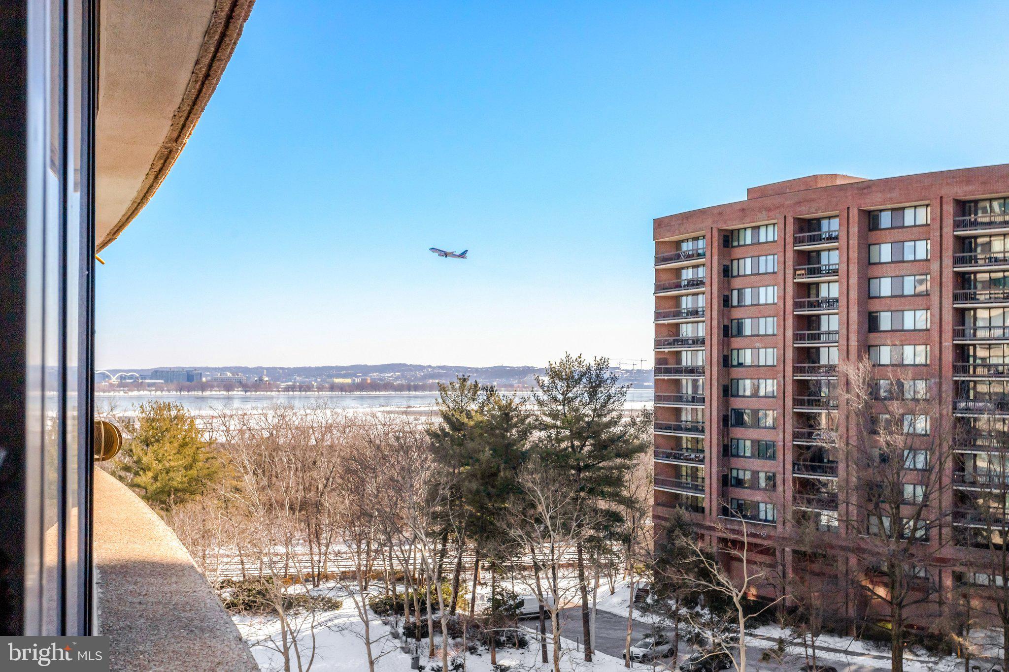 CRYSTAL GATEWAY - Residential