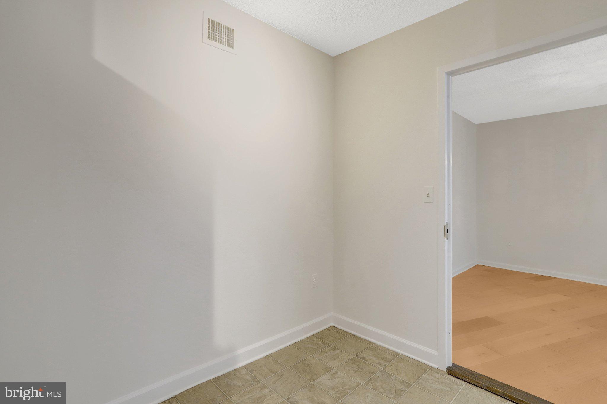 CRYSTAL GATEWAY - Residential