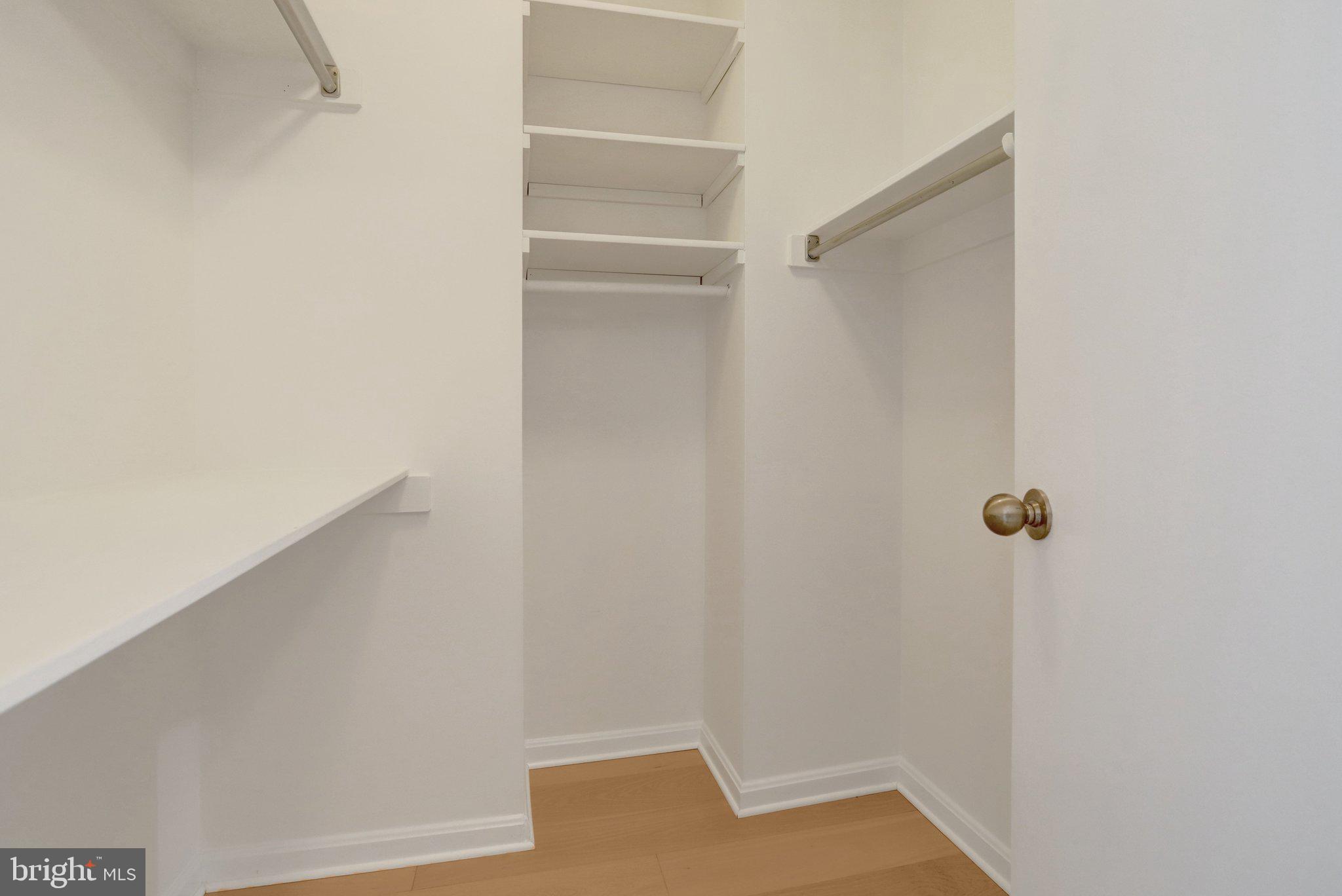 CRYSTAL GATEWAY - Residential