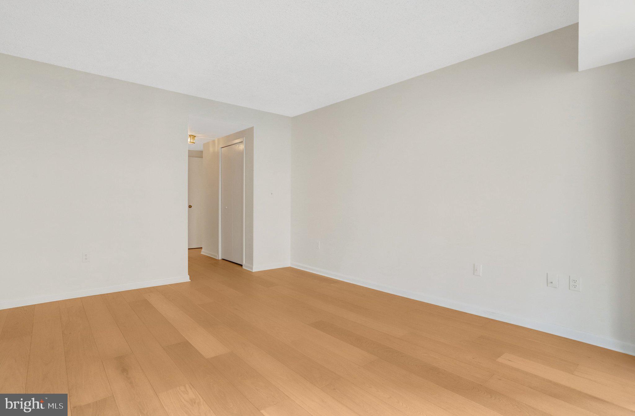 CRYSTAL GATEWAY - Residential