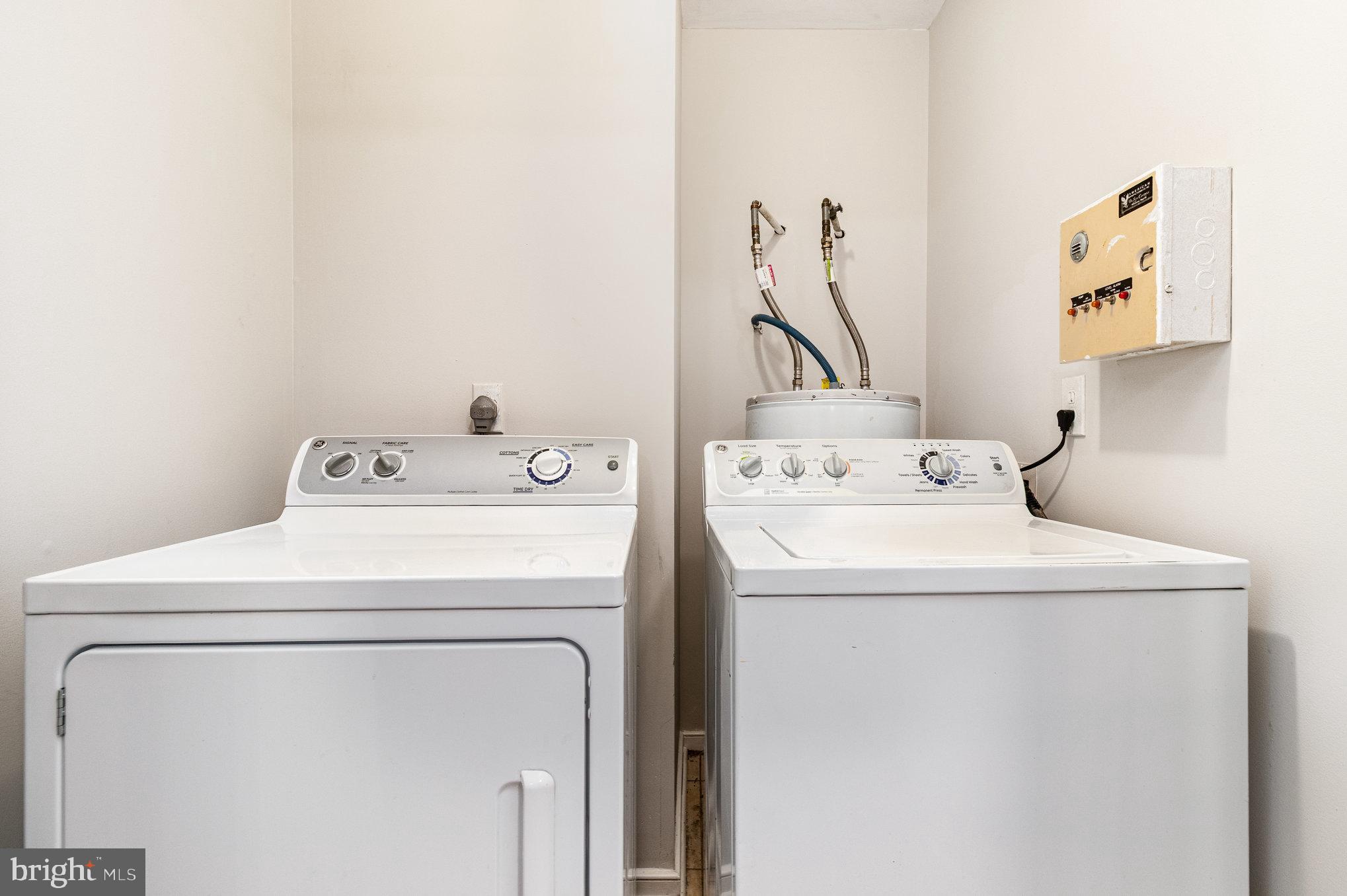 LAKE LAND OR - Residential