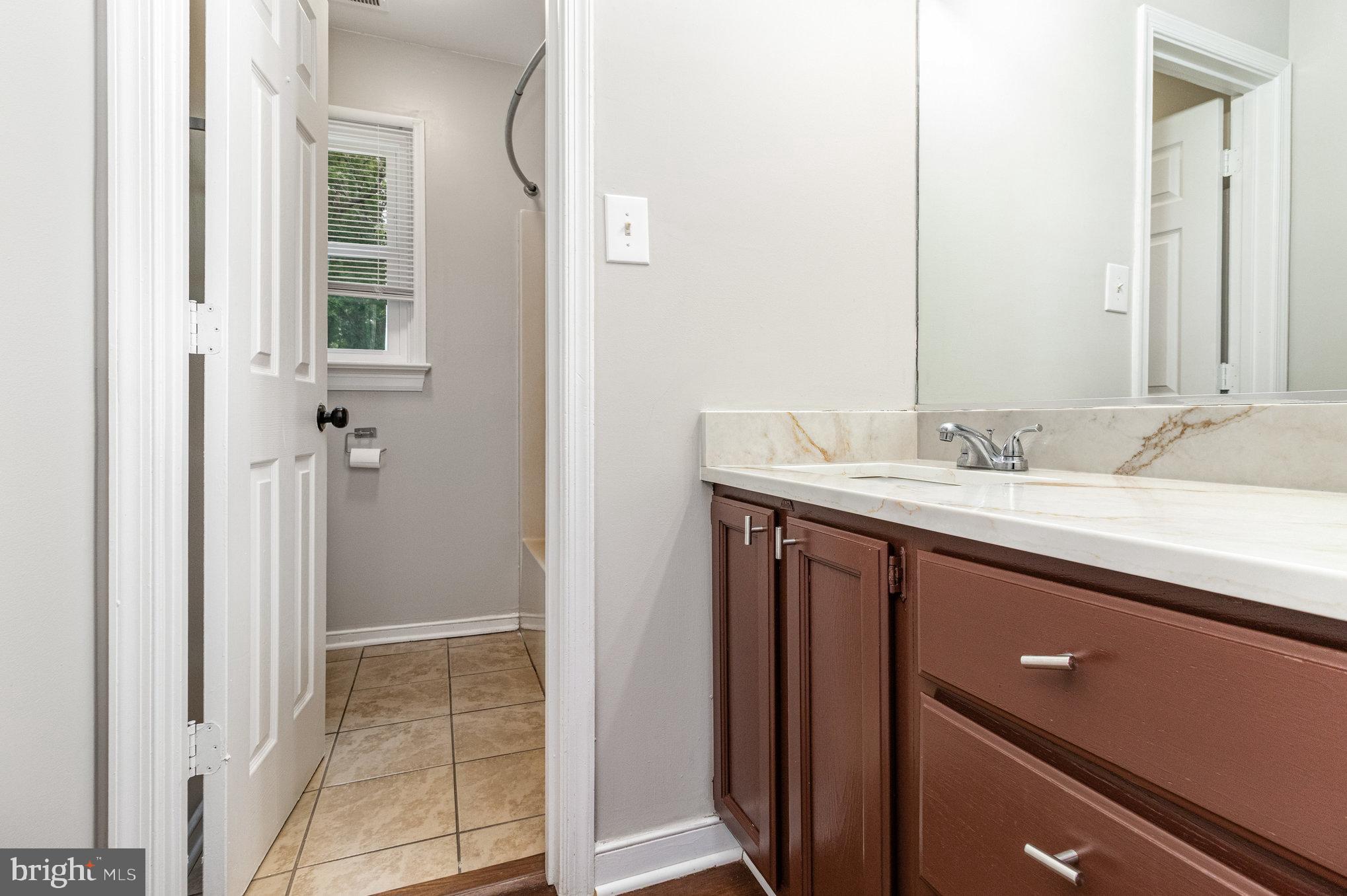 LAKE LAND OR - Residential