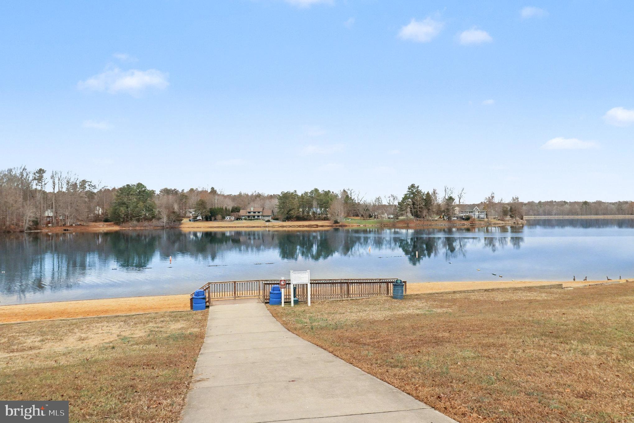 LAKE LAND OR - Residential