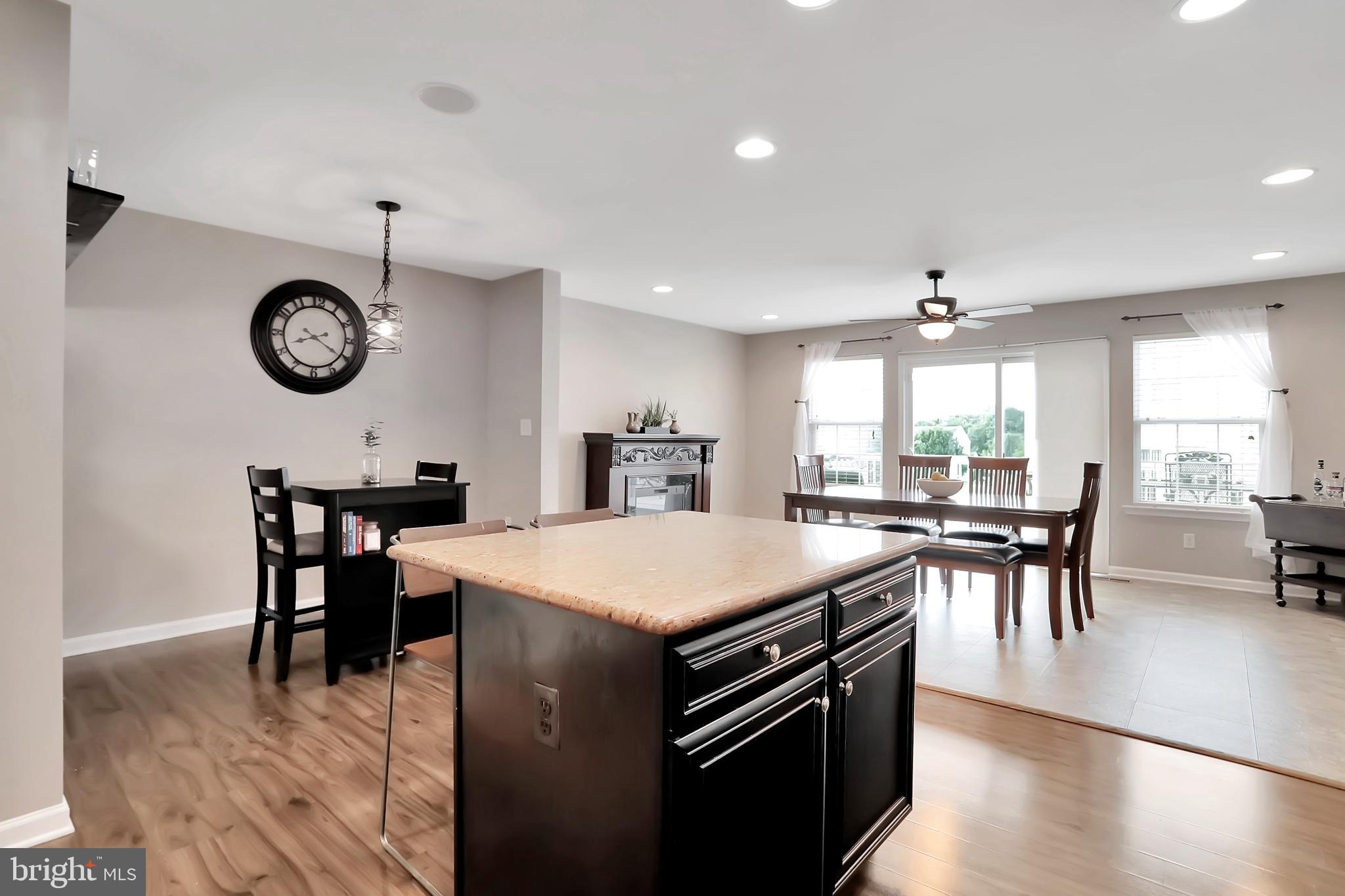 RIVERSIDE VILLAGES - Residential