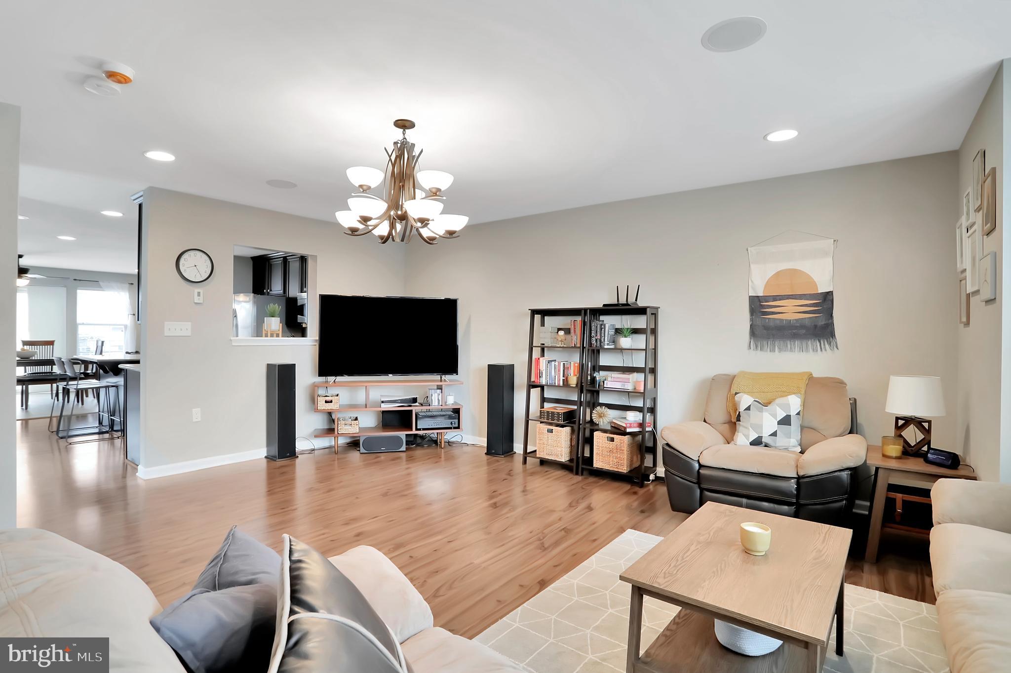 RIVERSIDE VILLAGES - Residential