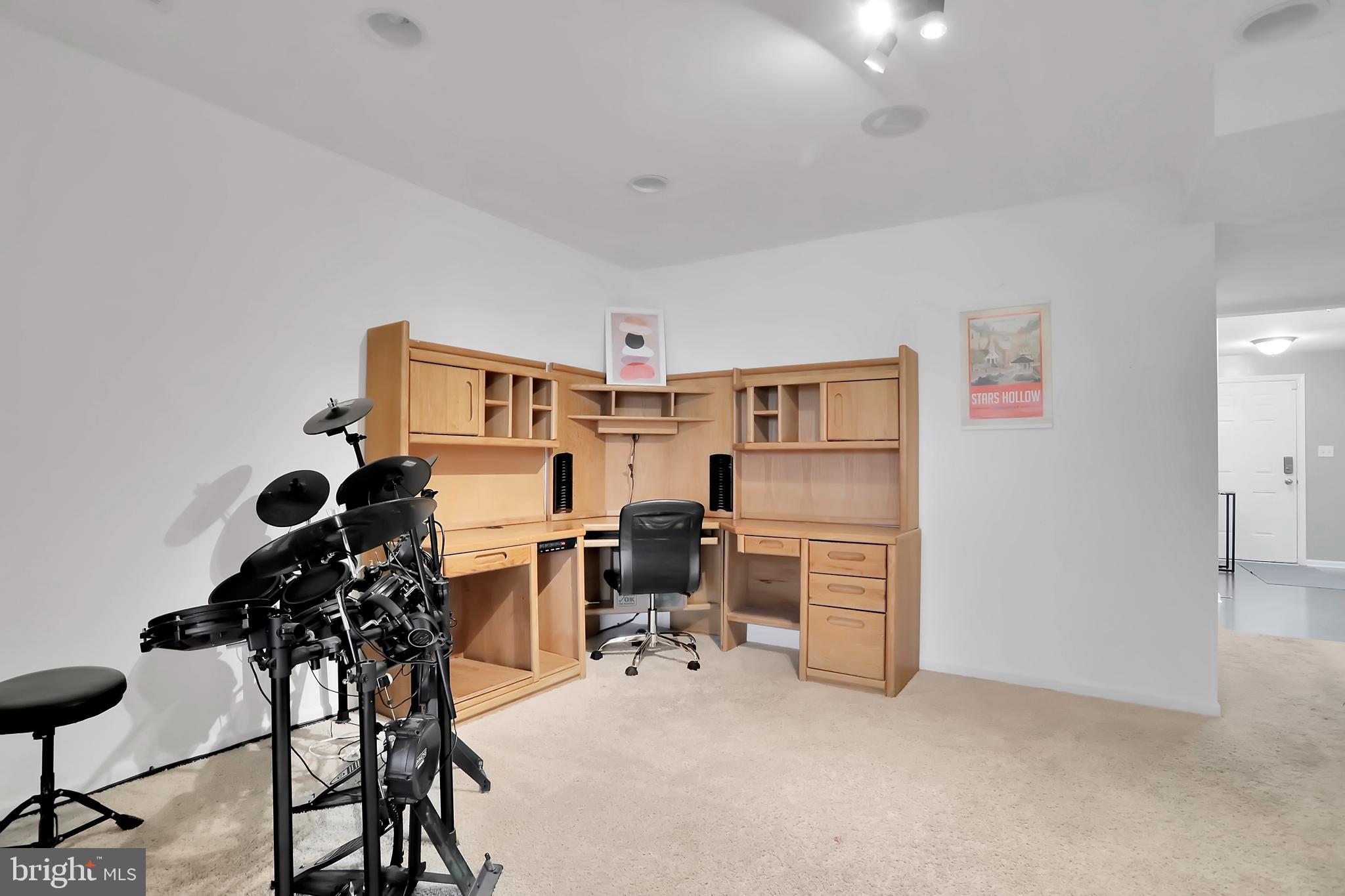 RIVERSIDE VILLAGES - Residential