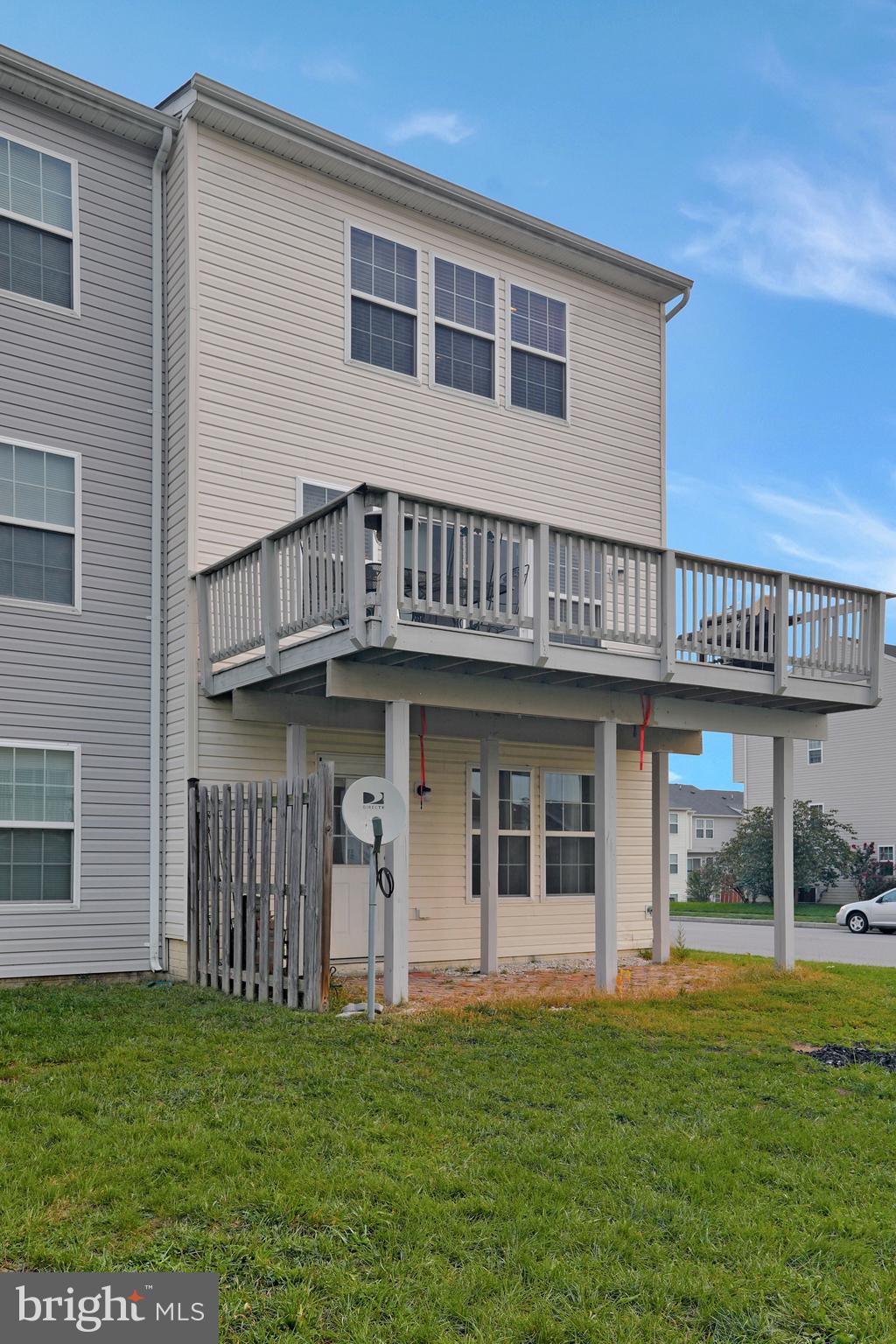 RIVERSIDE VILLAGES - Residential