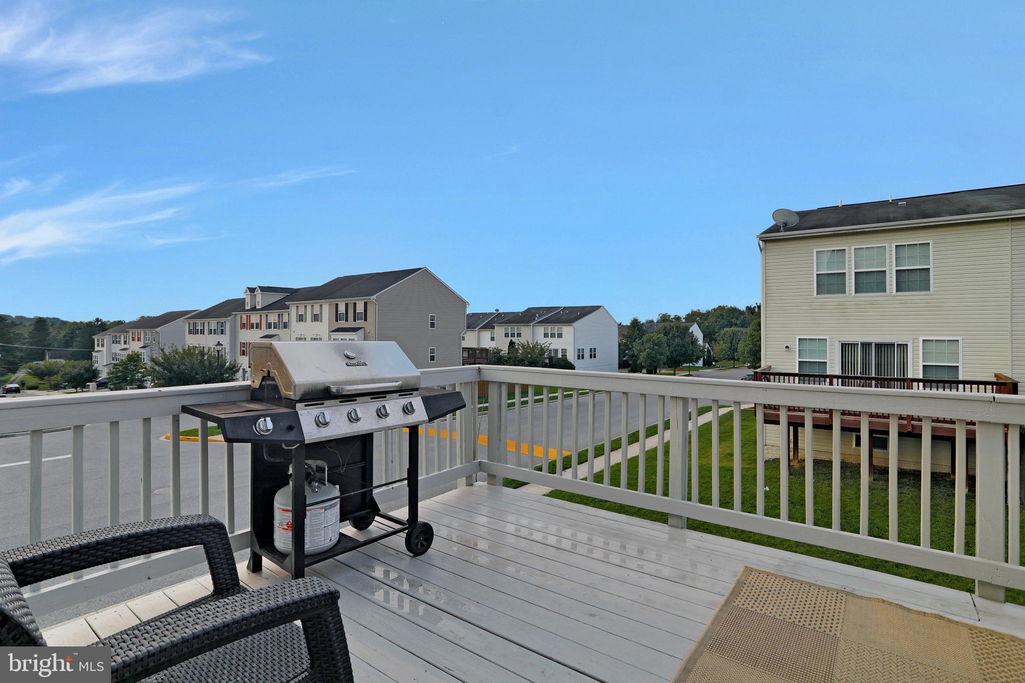 RIVERSIDE VILLAGES - Residential