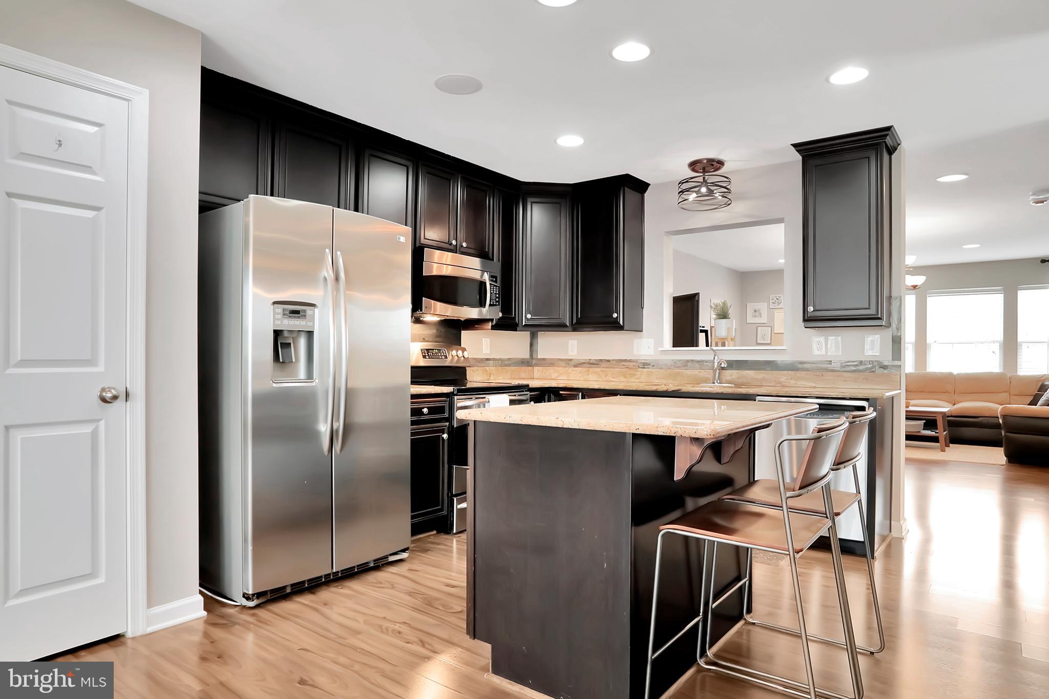 RIVERSIDE VILLAGES - Residential