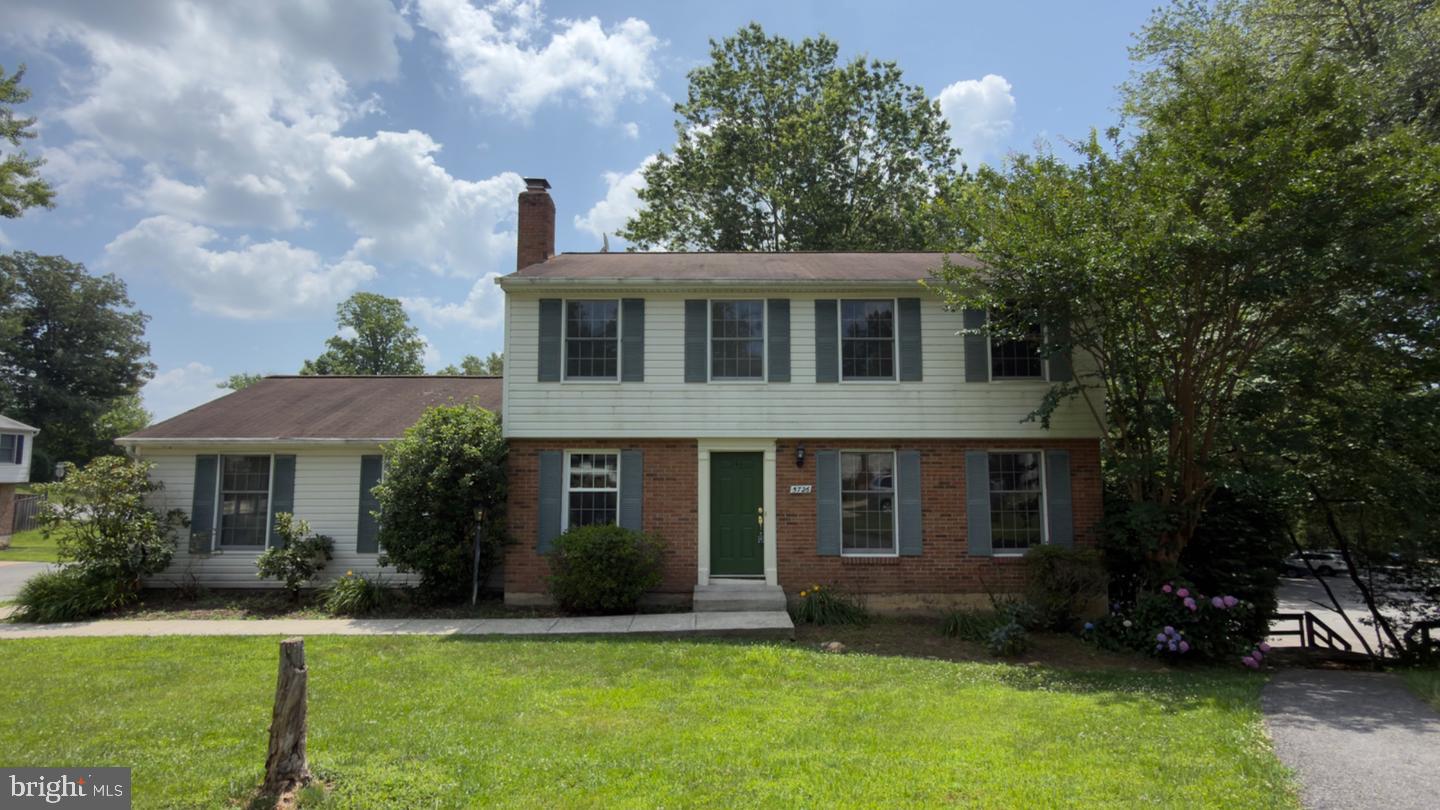 5726 OAK FERN COURT