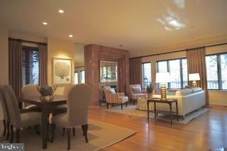 NORTH ROLAND PARK - Residential