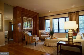 NORTH ROLAND PARK - Residential