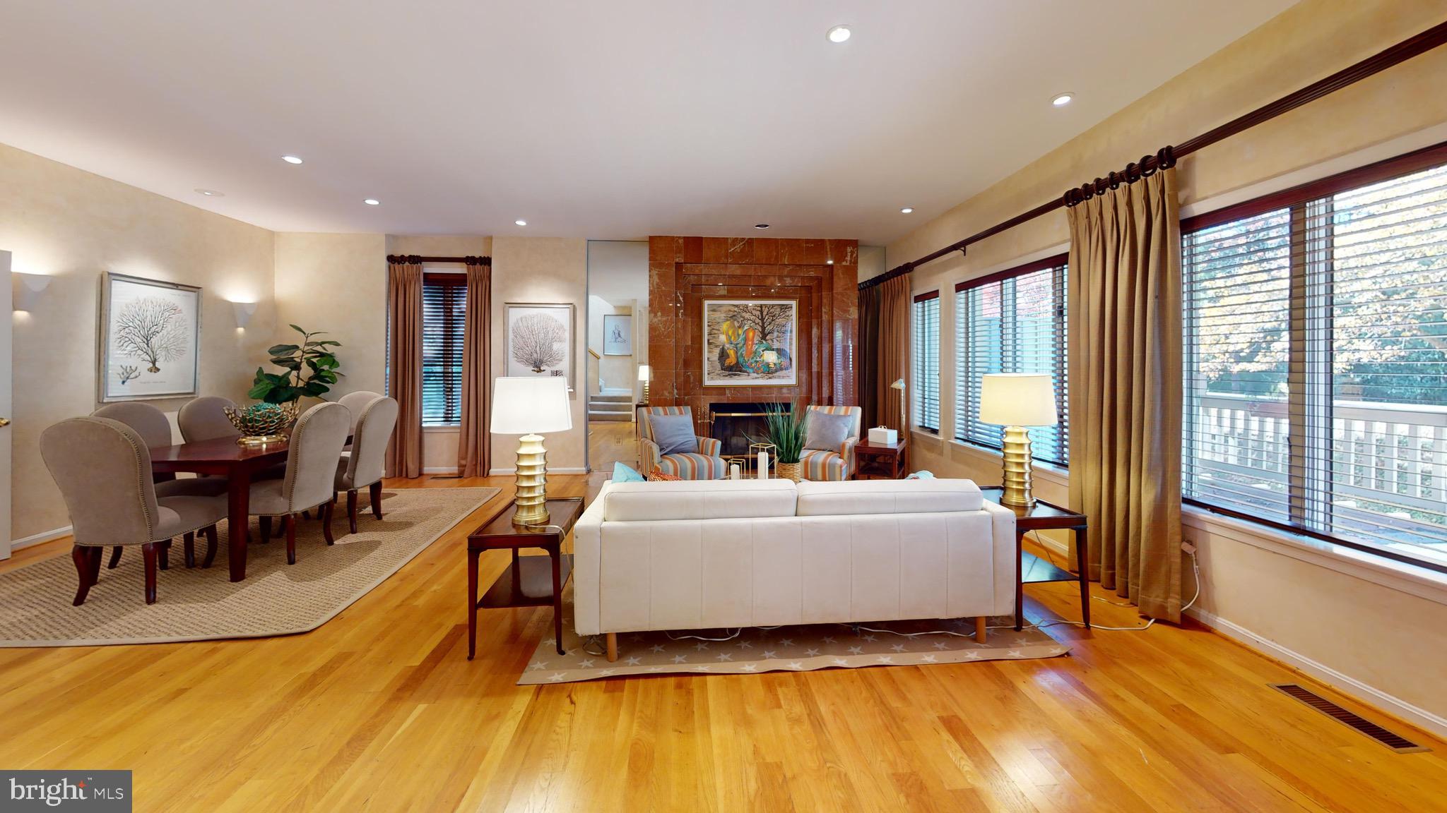 NORTH ROLAND PARK - Residential