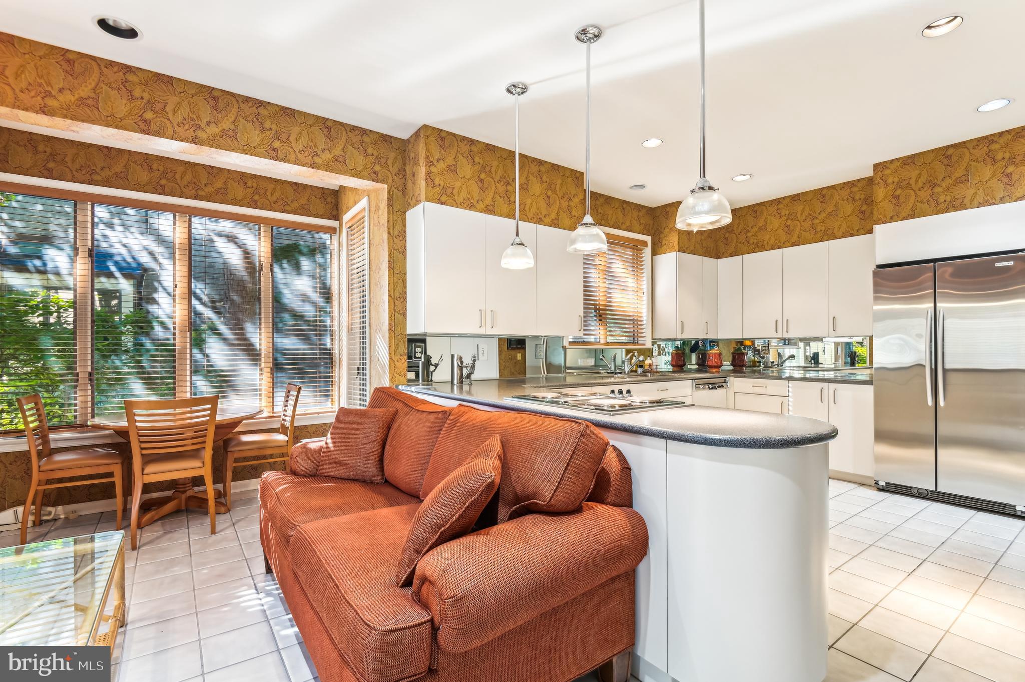NORTH ROLAND PARK - Residential