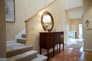 NORTH ROLAND PARK - Residential