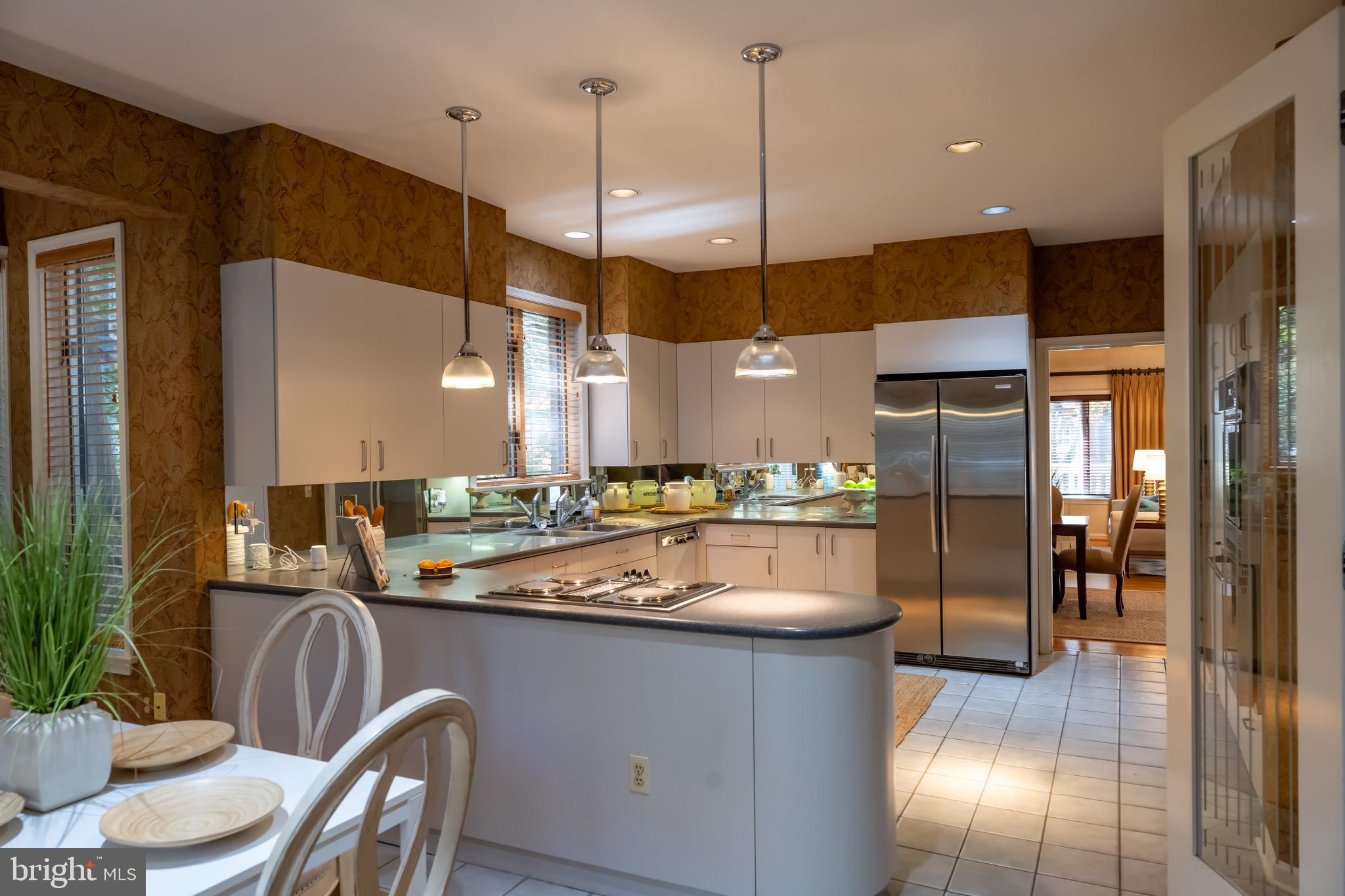 NORTH ROLAND PARK - Residential