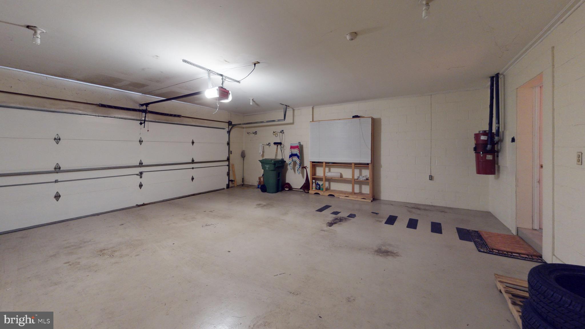 NORTH ROLAND PARK - Residential