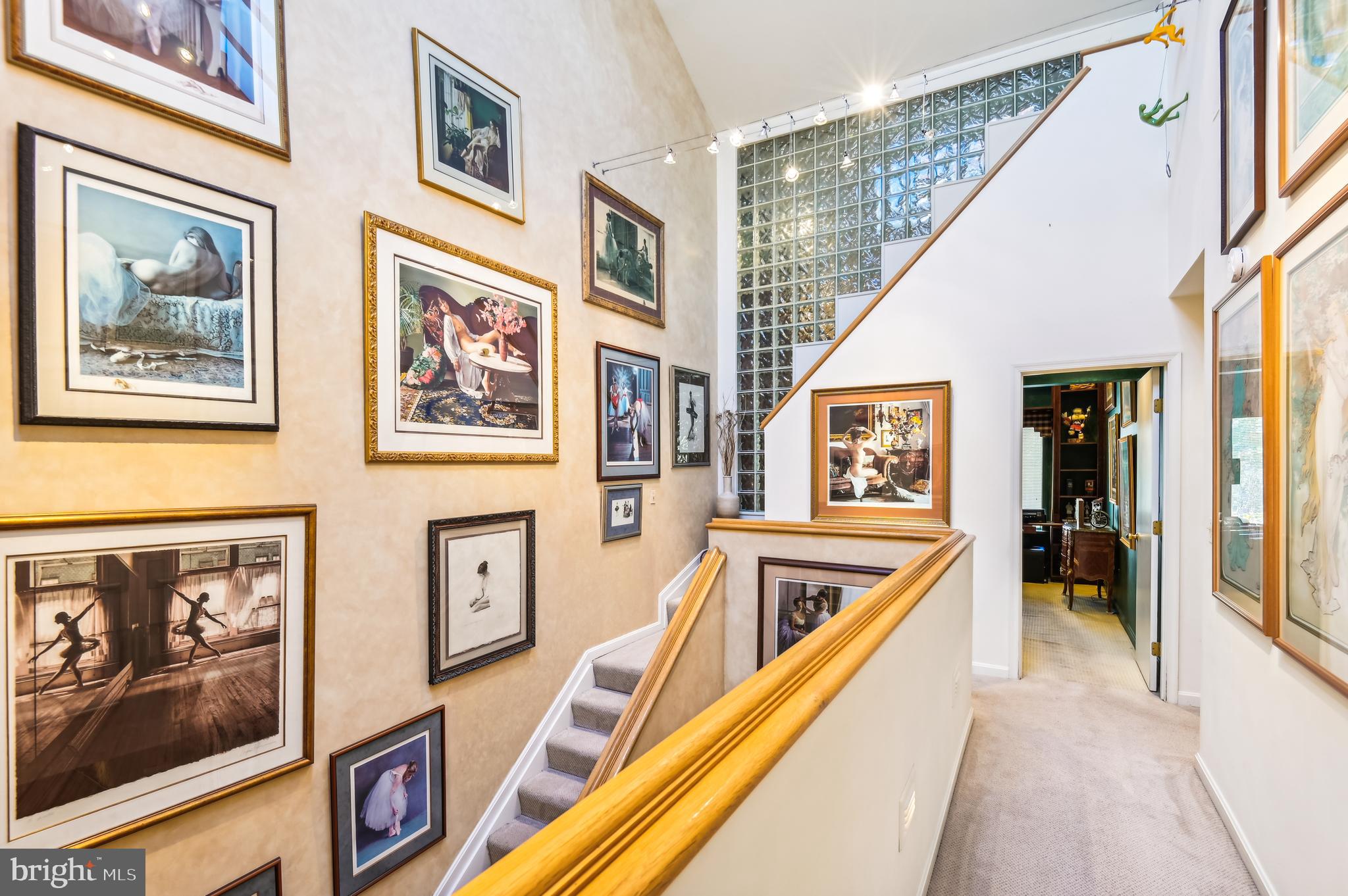 NORTH ROLAND PARK - Residential