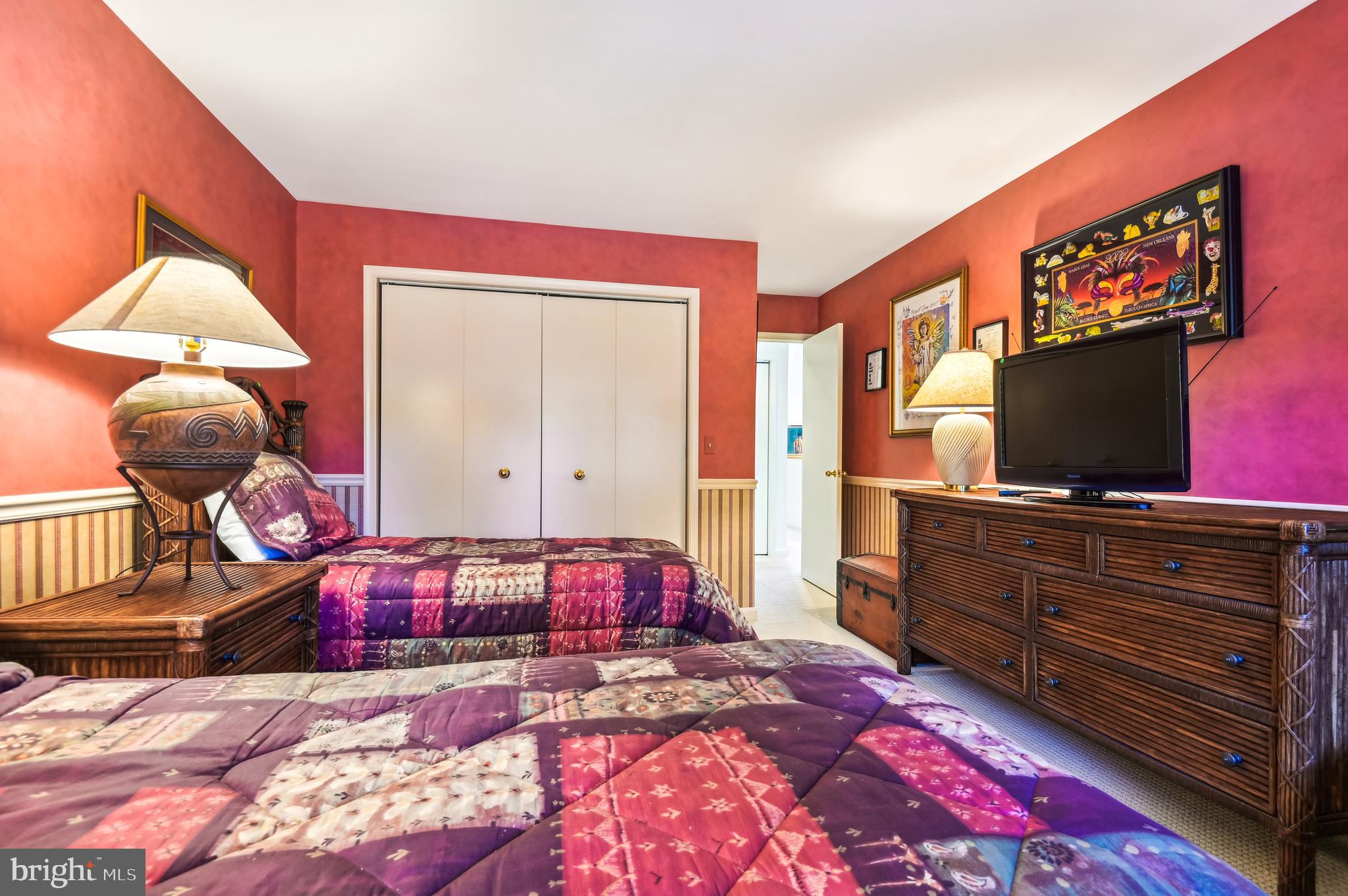 NORTH ROLAND PARK - Residential