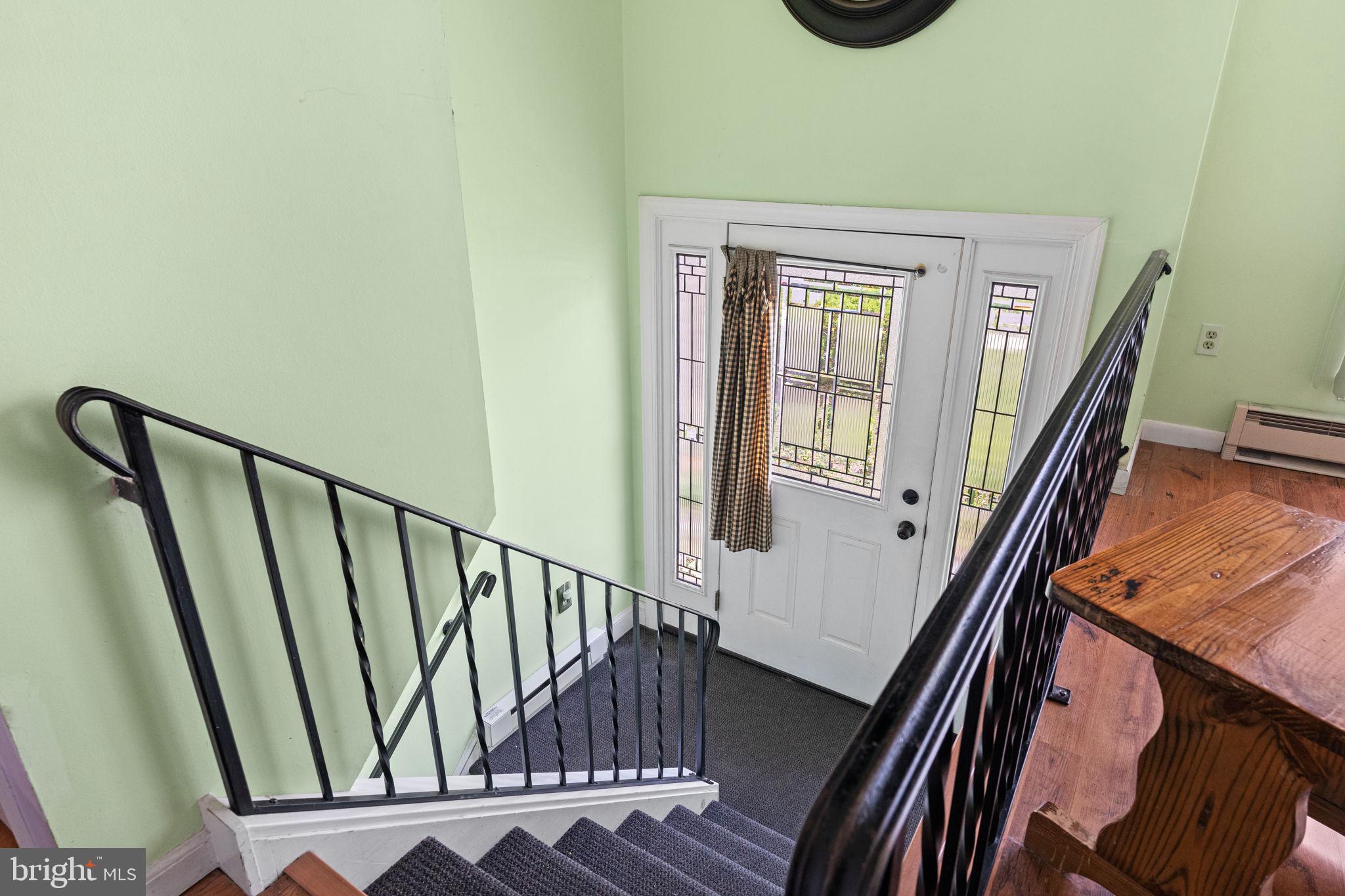 PINE KNOLL - Residential