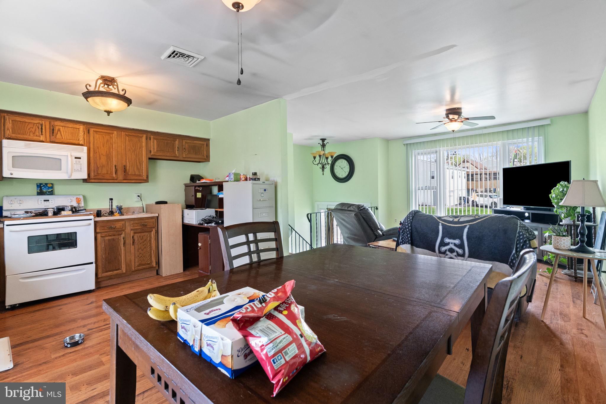 PINE KNOLL - Residential