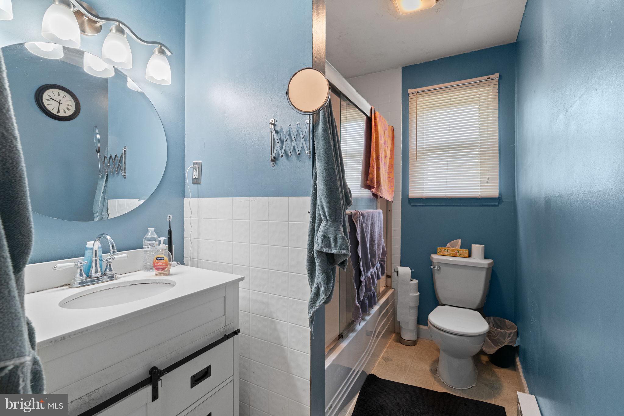 PINE KNOLL - Residential