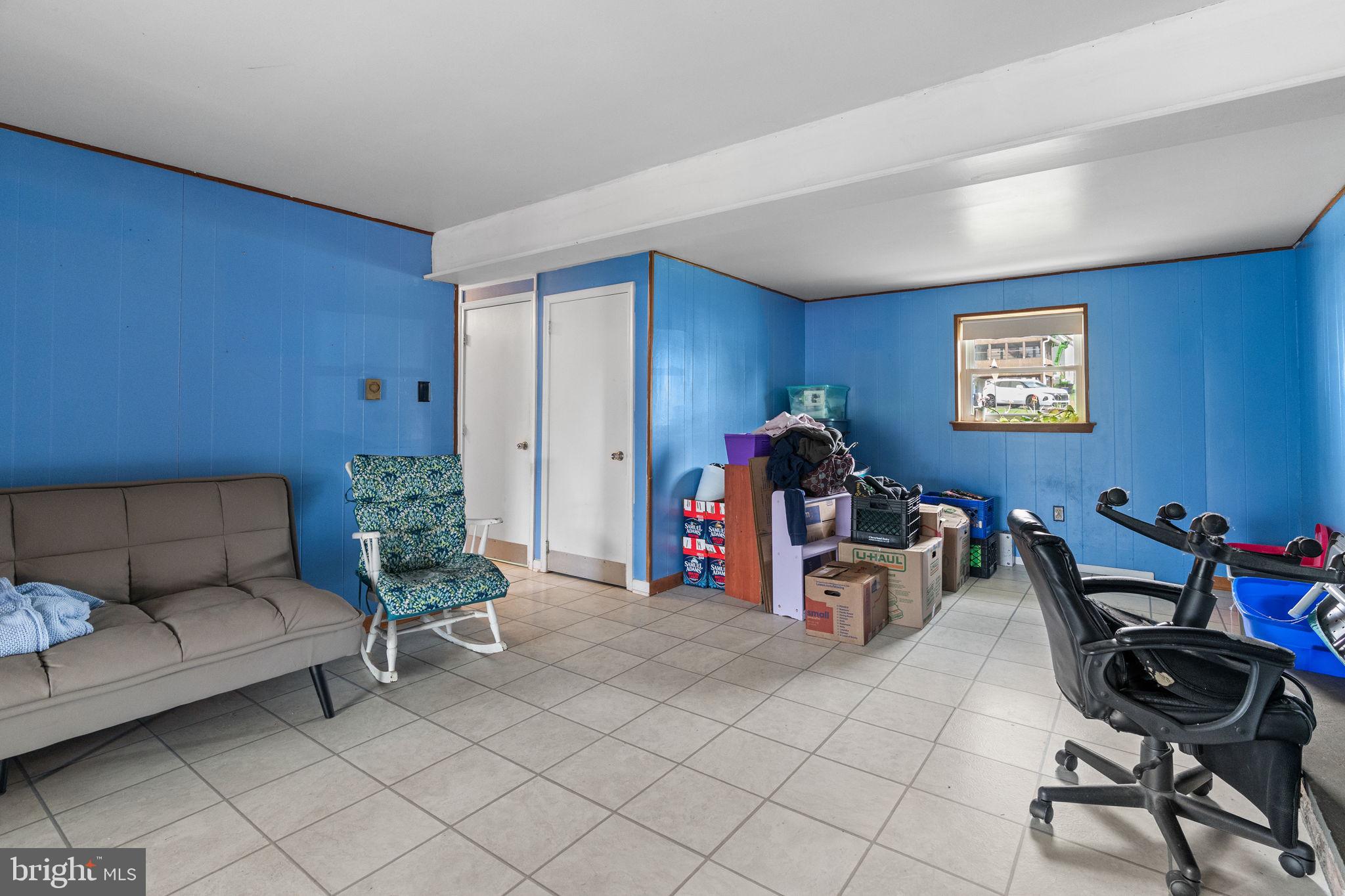 PINE KNOLL - Residential