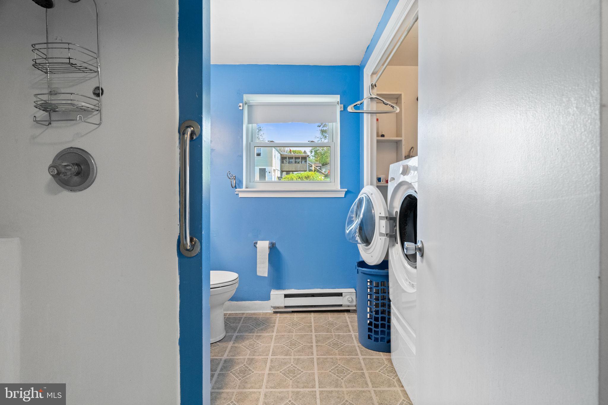 PINE KNOLL - Residential