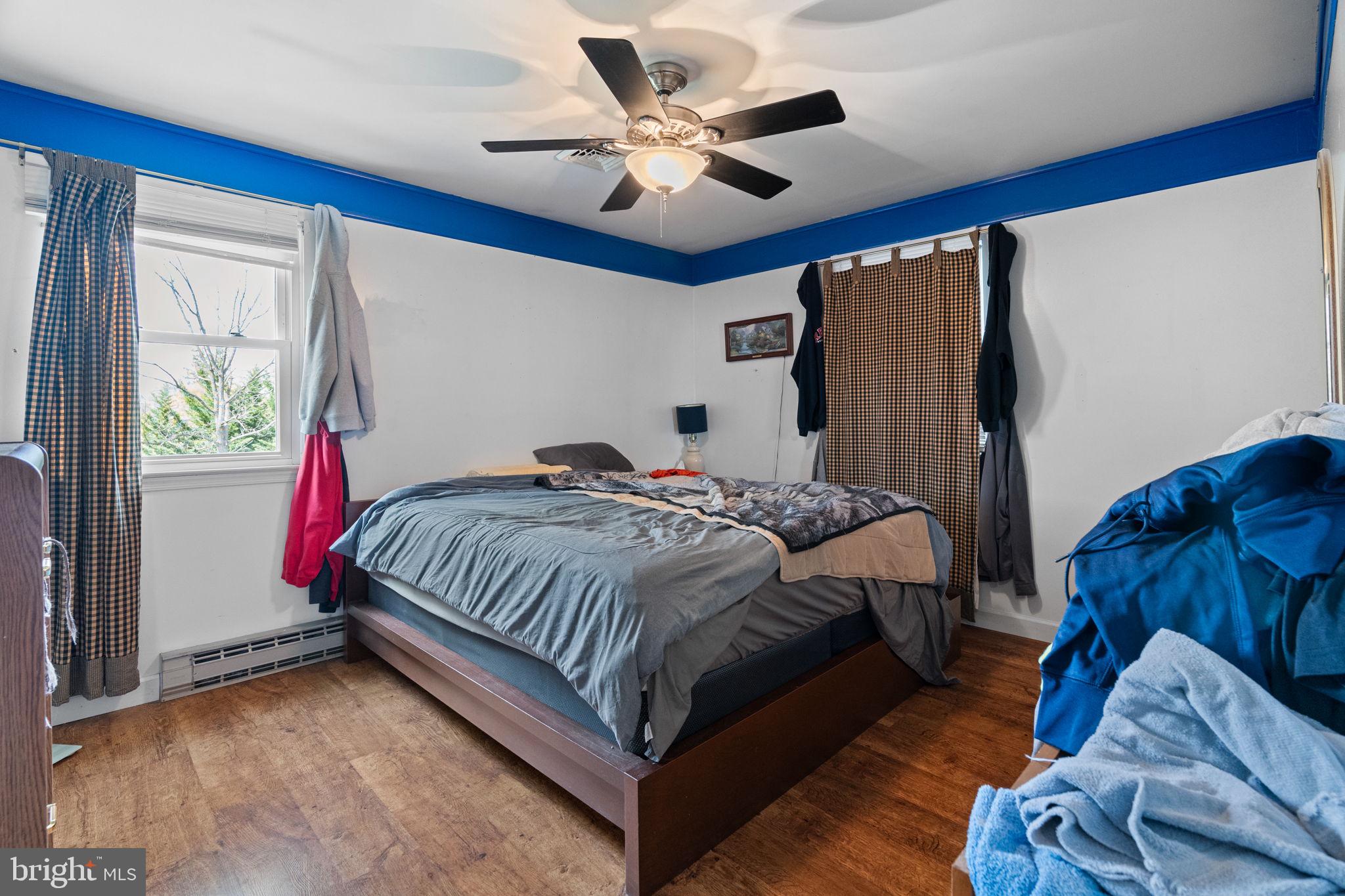 PINE KNOLL - Residential