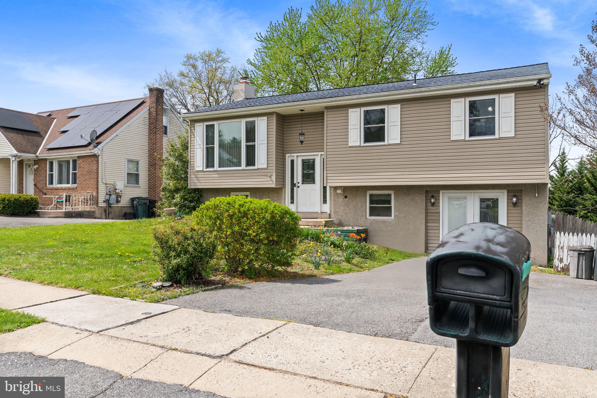 PINE KNOLL - Residential