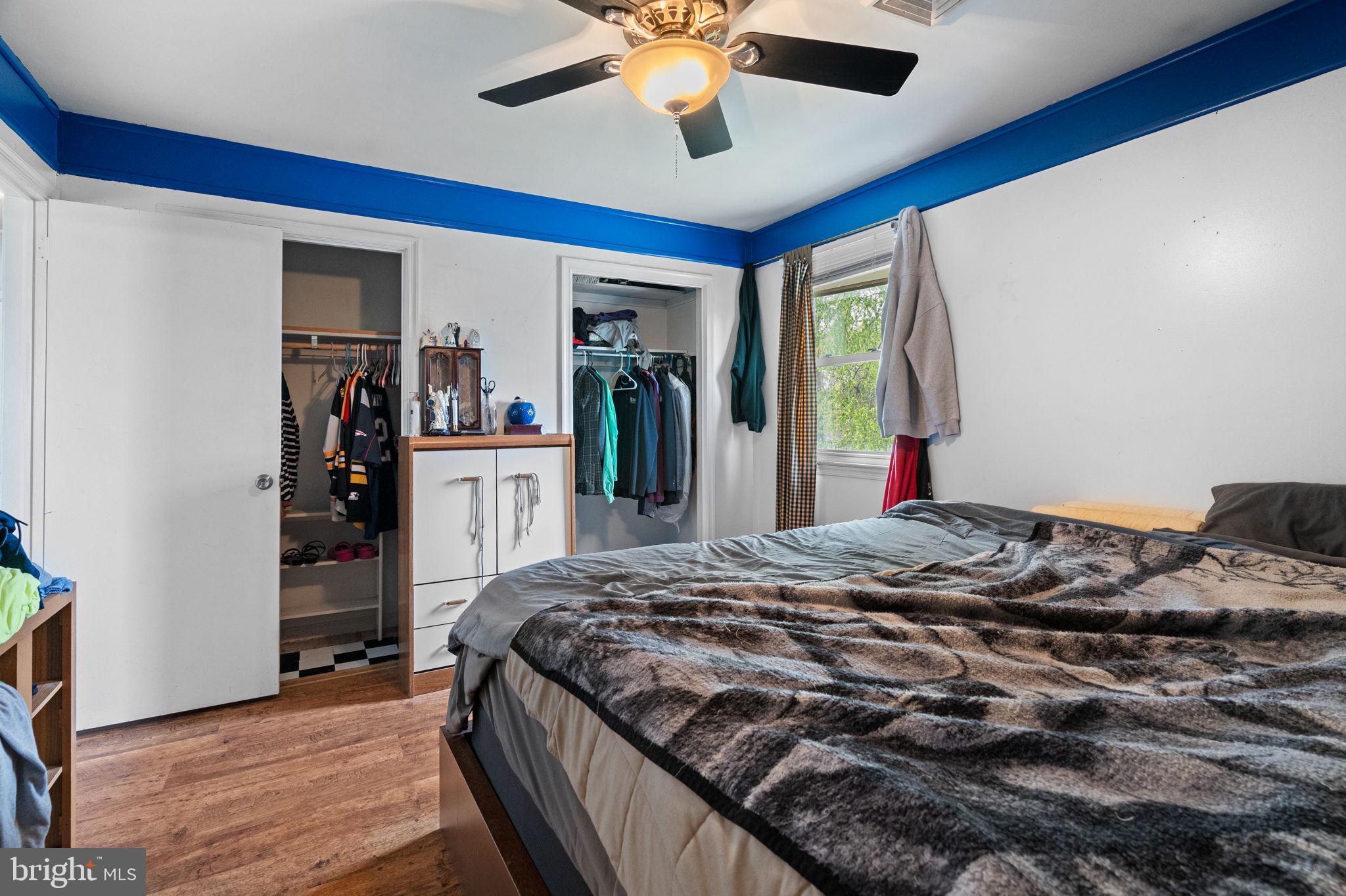 PINE KNOLL - Residential