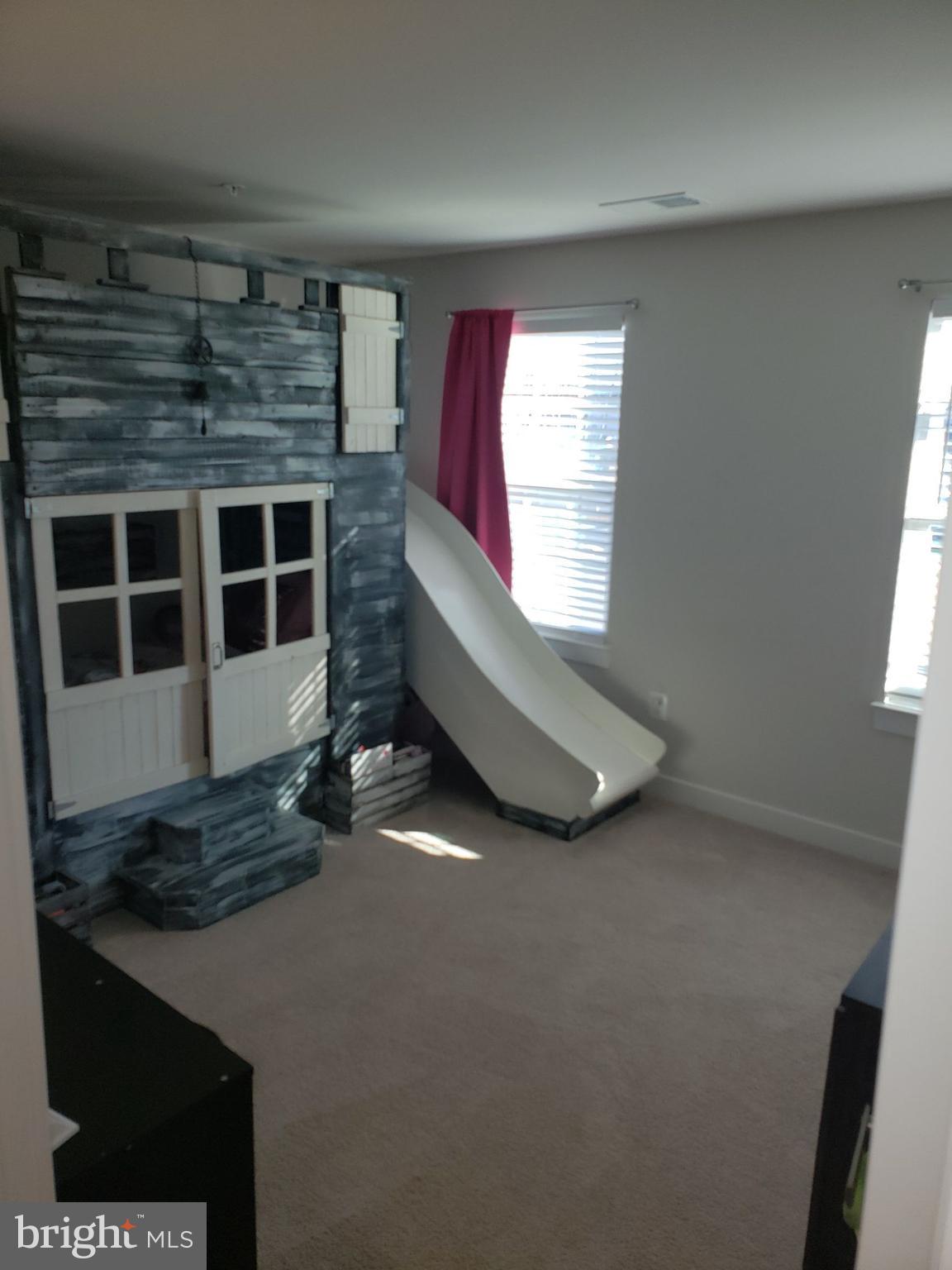 TWO RIVERS - Residential